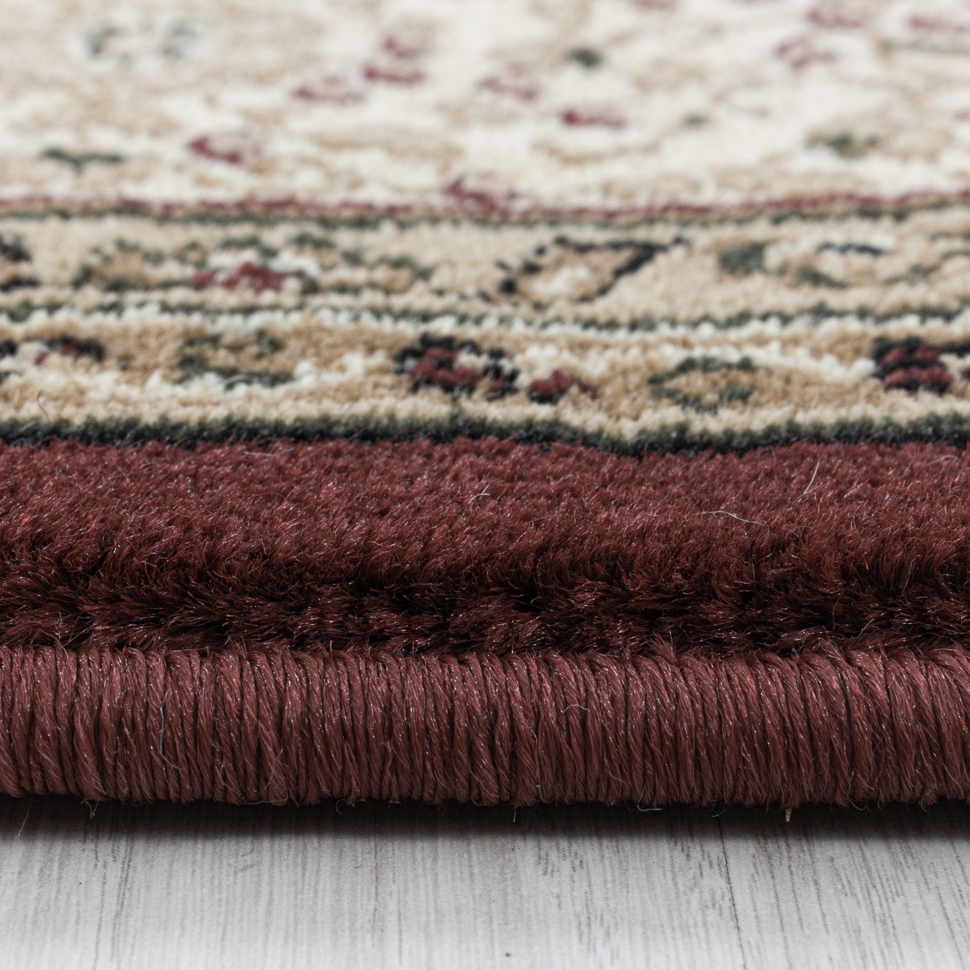 Rood Laagpolig Vloerkleed Omid Antique Allure Collection.