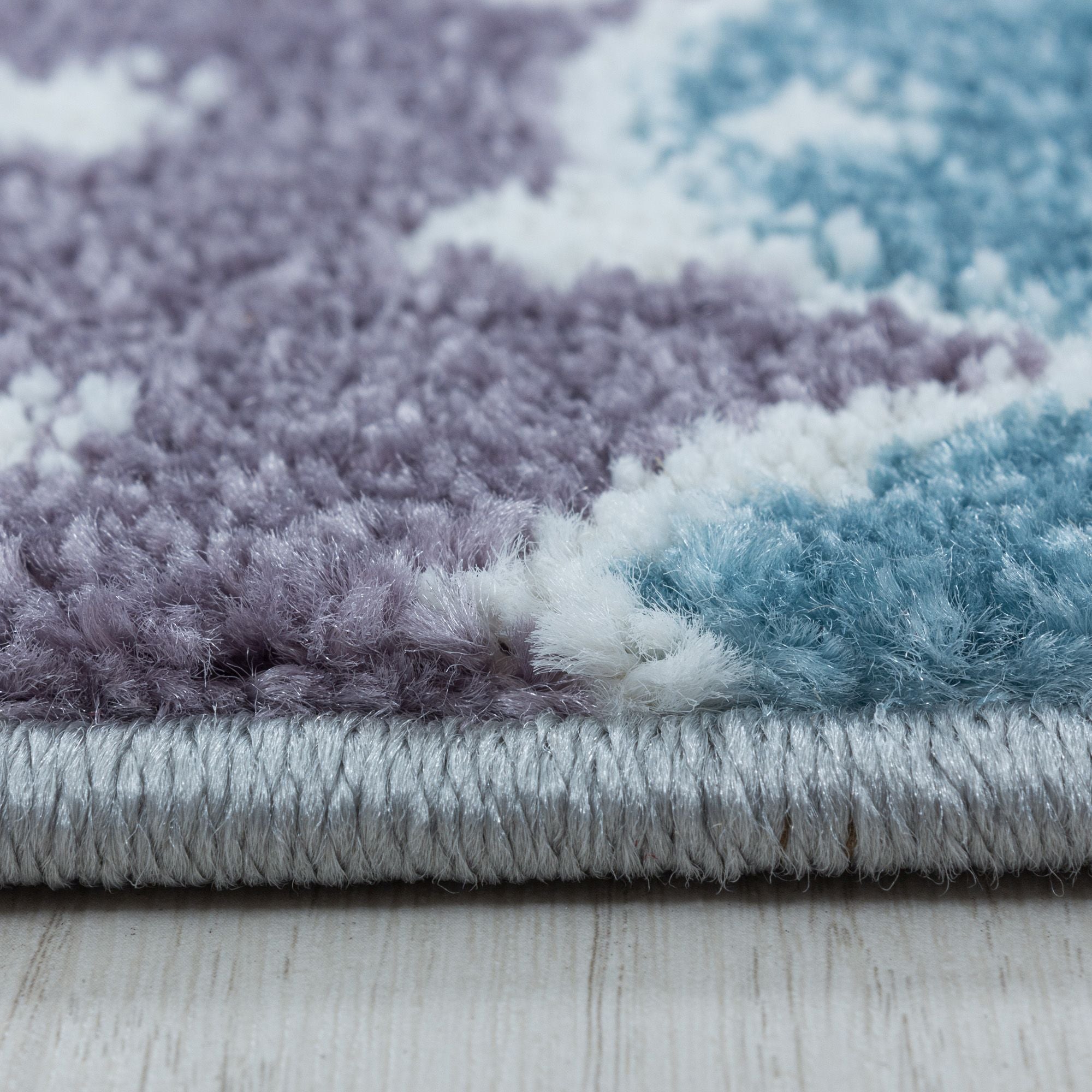 Grijs Tapijt Laagpolig Vloerkleed Omid Dreamy Soft Collection.