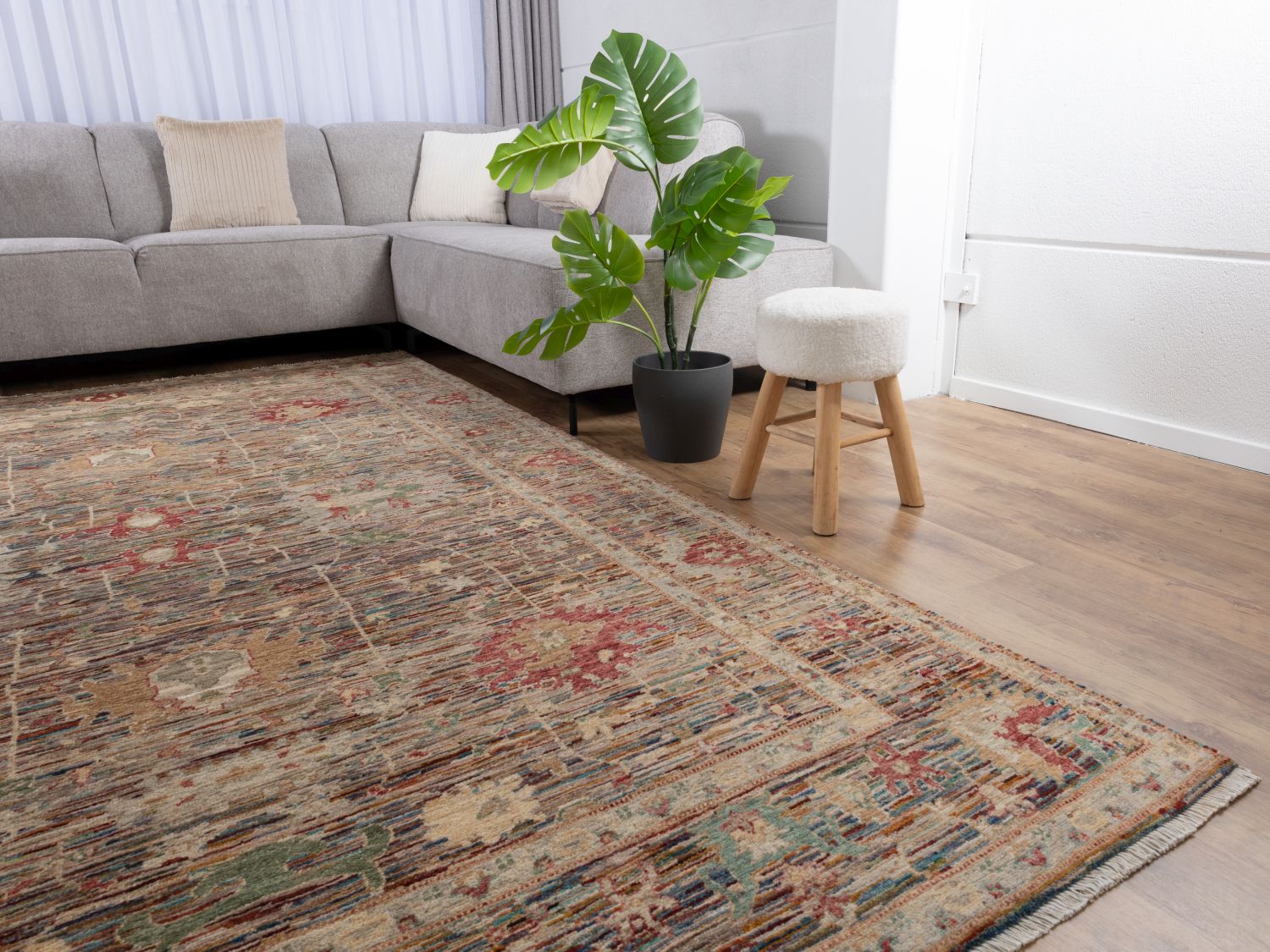 Afghaans Tapijt Laagpolig Handgeknoopt Wollen Vloerkleed - Omid Afghan Wool Luxury 297x194 - Omid Carpets