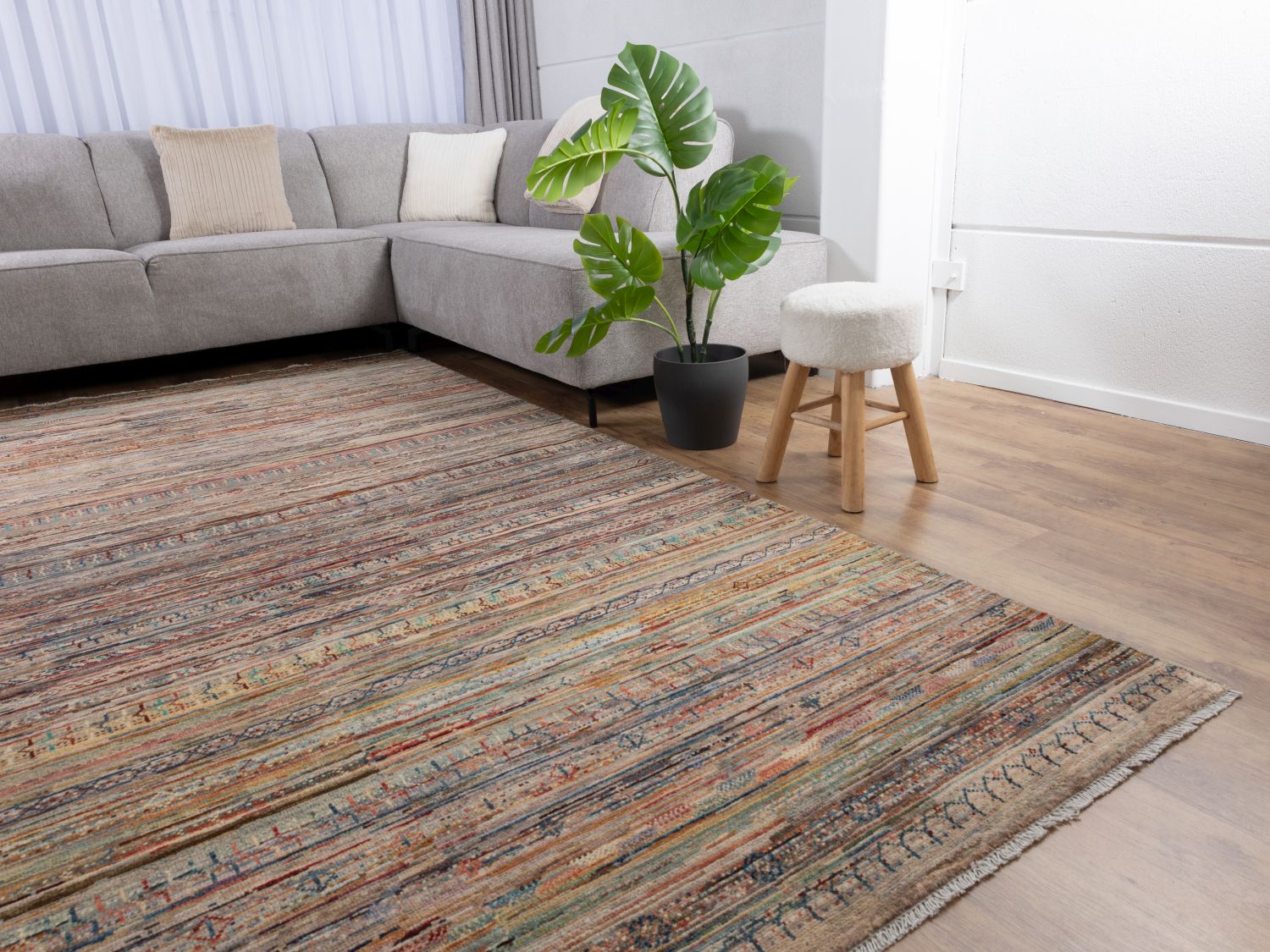 Afghaans Tapijt Laagpolig Handgeknoopt Wollen Vloerkleed - Omid Afghan Wool Luxury 297x194 - Omid Carpets