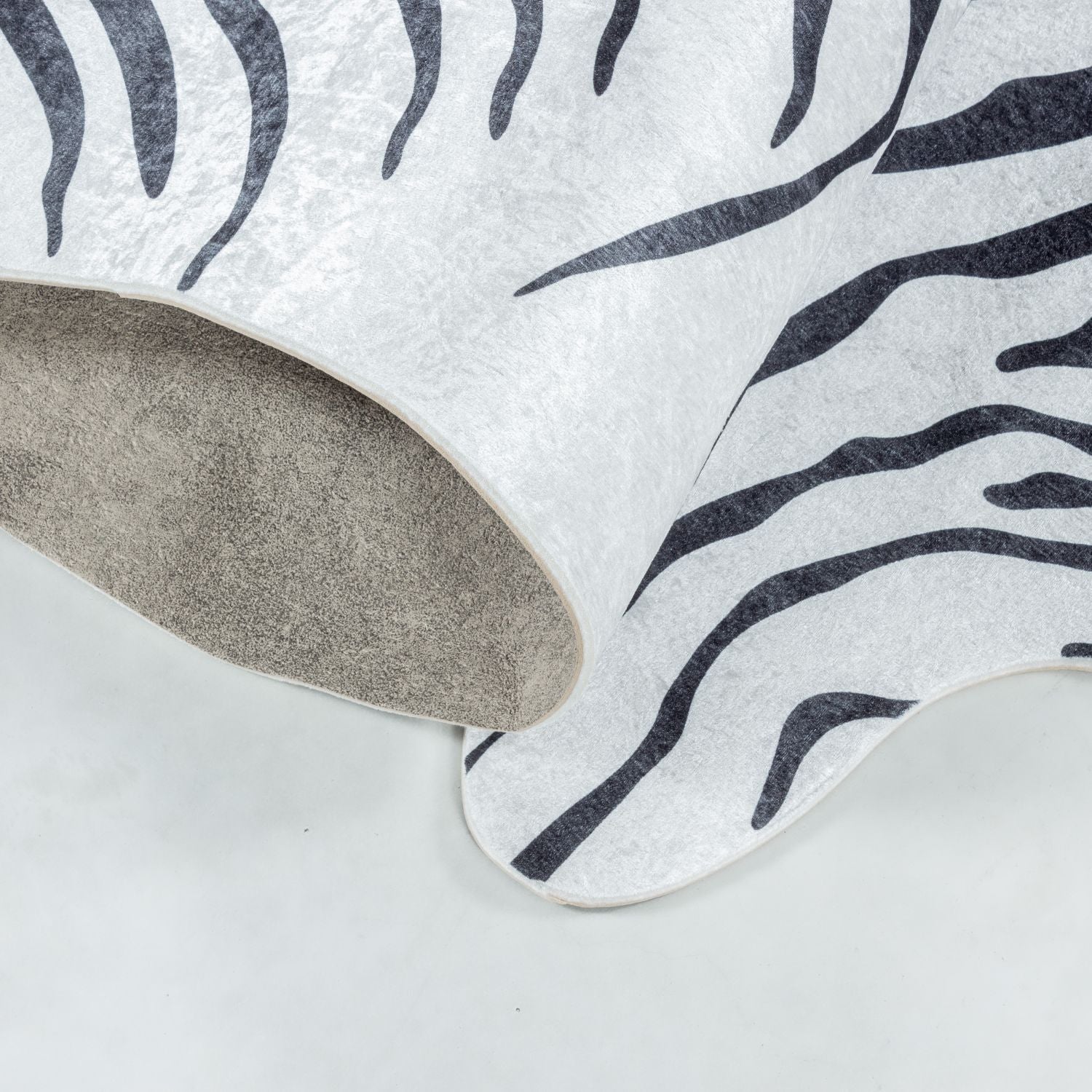 Zwart Tapijt Laagpolig Vloerkleed Omid SafariDreams Collectie