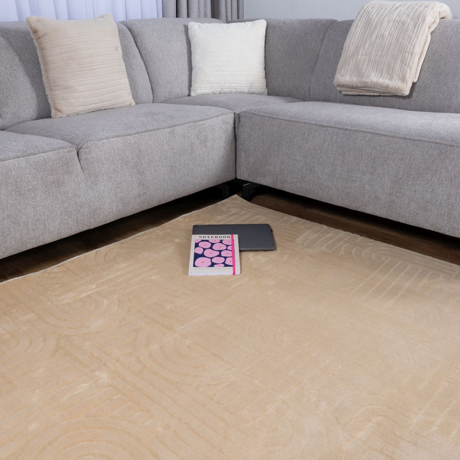 Beige Tapijt Wasbaar Laagpolig Vloerkleed met Anti Slip Omid Japandi Stijl Wasbaar op 30° - Omid Carpets