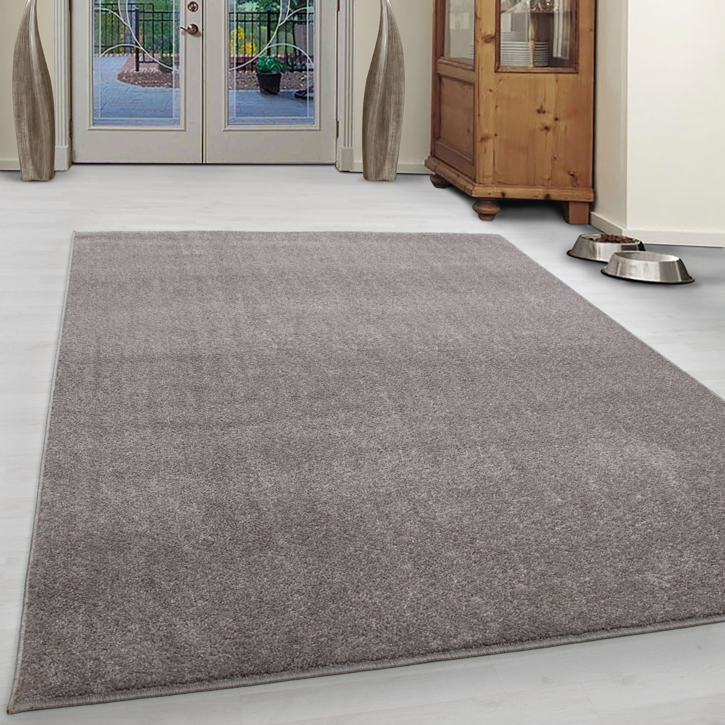 Beige Laagpolig Vloerkleed Omid Velvet Touch Collection.