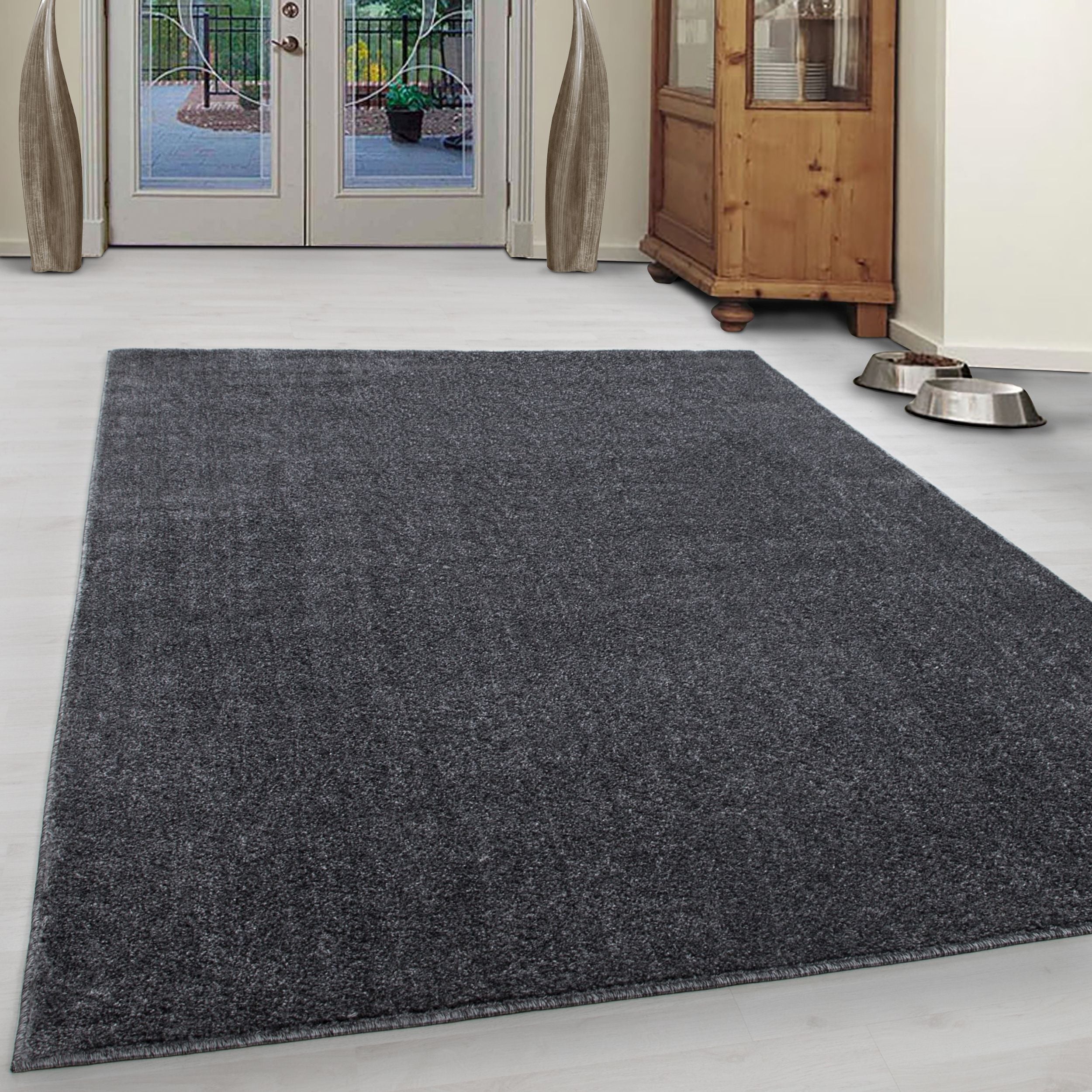 Grijs Laagpolig Vloerkleed Omid Velvet Touch Collection.