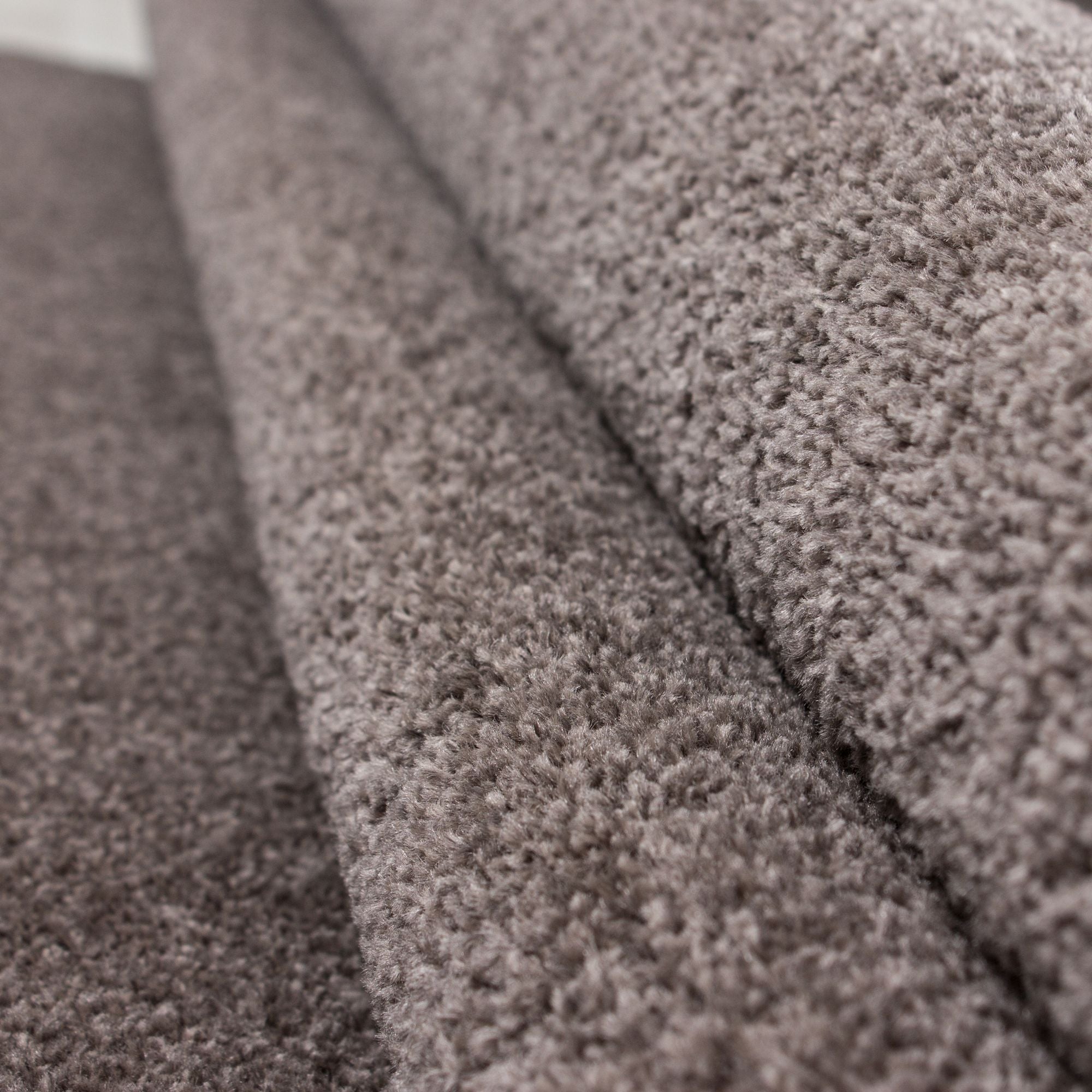 Bruin Laagpolig Vloerkleed Omid Velvet Touch Collection.
