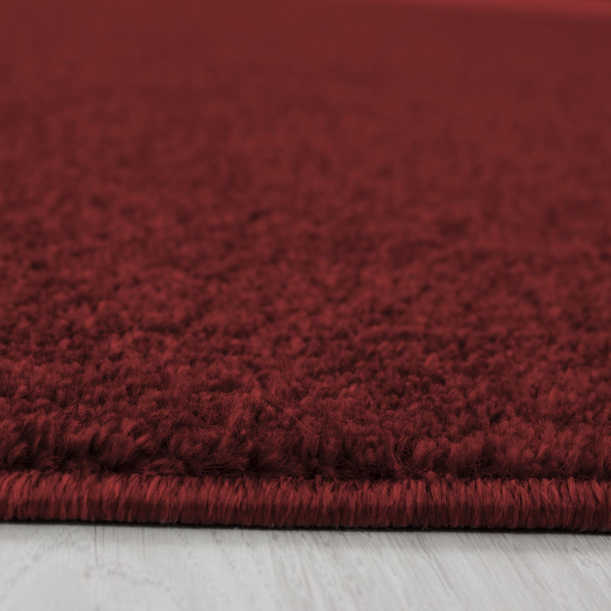Rood Laagpolig Vloerkleed Omid Velvet Touch Collection.