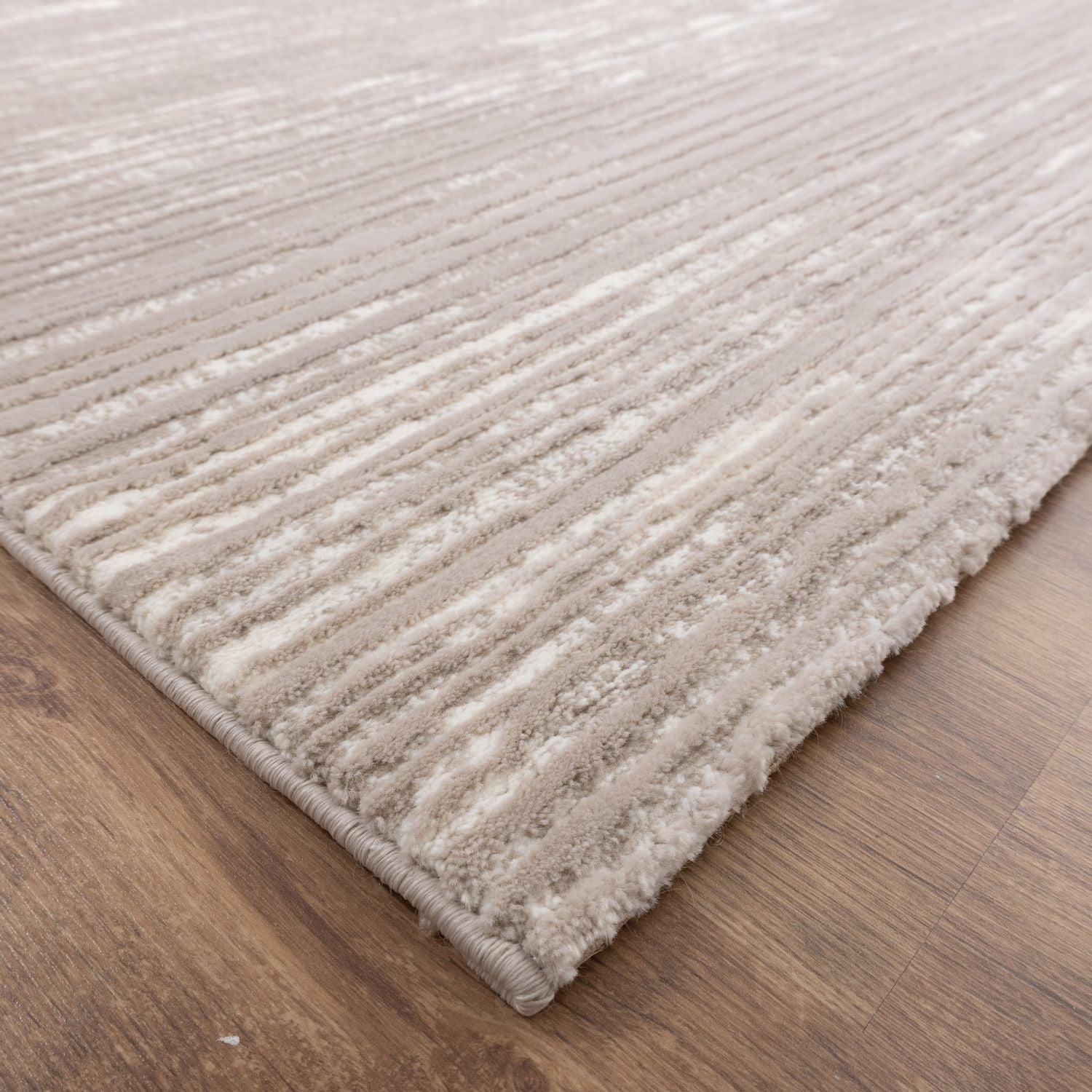 Beige Tapijt Zacht Hoogpolig Vloerkleed Omid Mono Lux