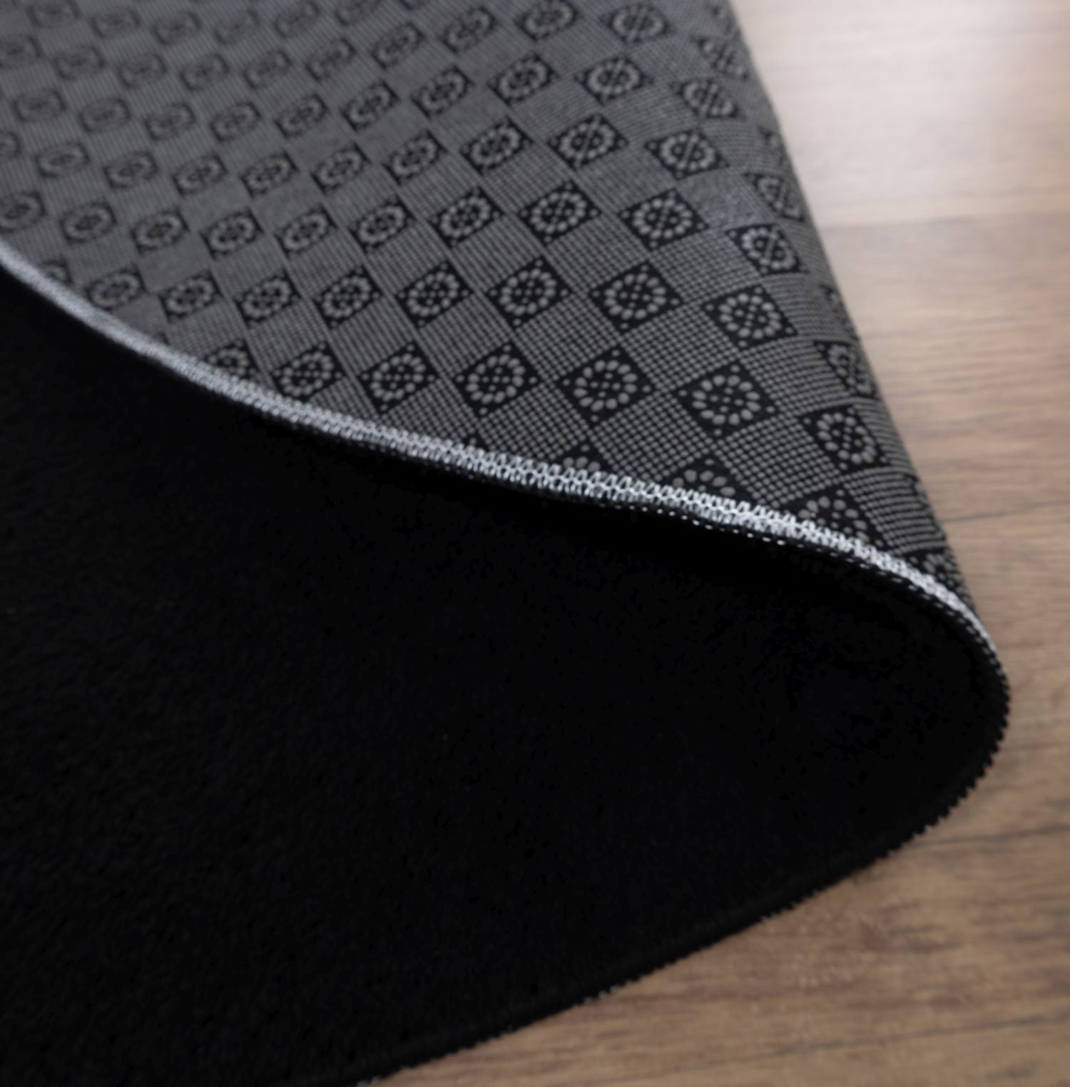 Zwart Rond Tapijt Laagpolig Rond Vloerkleed met Anti Slip Omid Soft Comfort Wasbaar op 30°