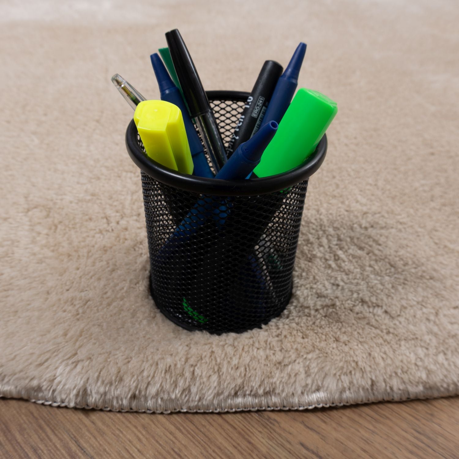 Beige Rond Tapijt Laagpolig Rond Vloerkleed met Anti Slip Omid Soft Comfort Wasbaar op 30°