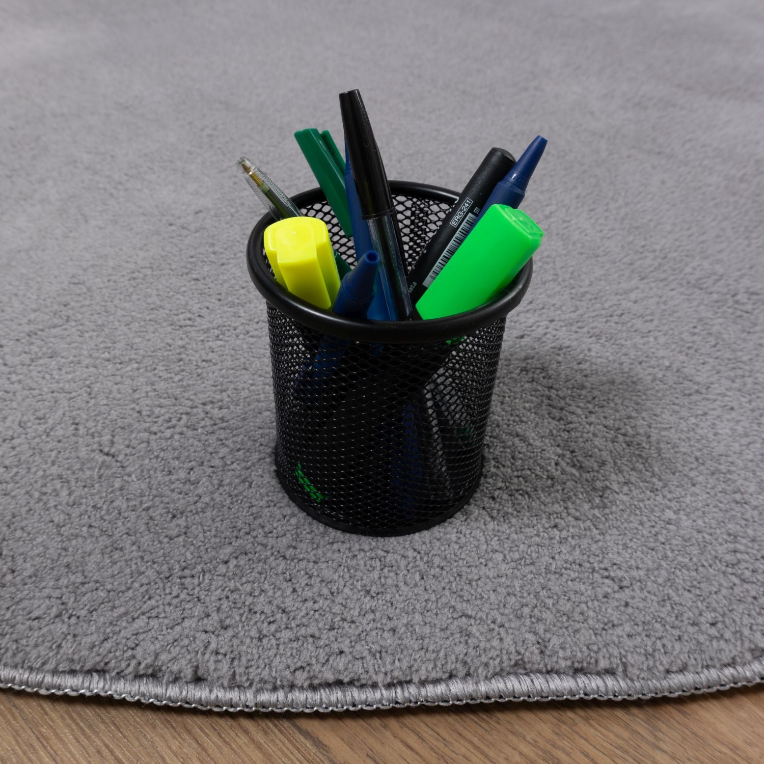 Grijs Rond Tapijt Laagpolig Rond Vloerkleed met Anti Slip Omid Soft Comfort Wasbaar op 30°