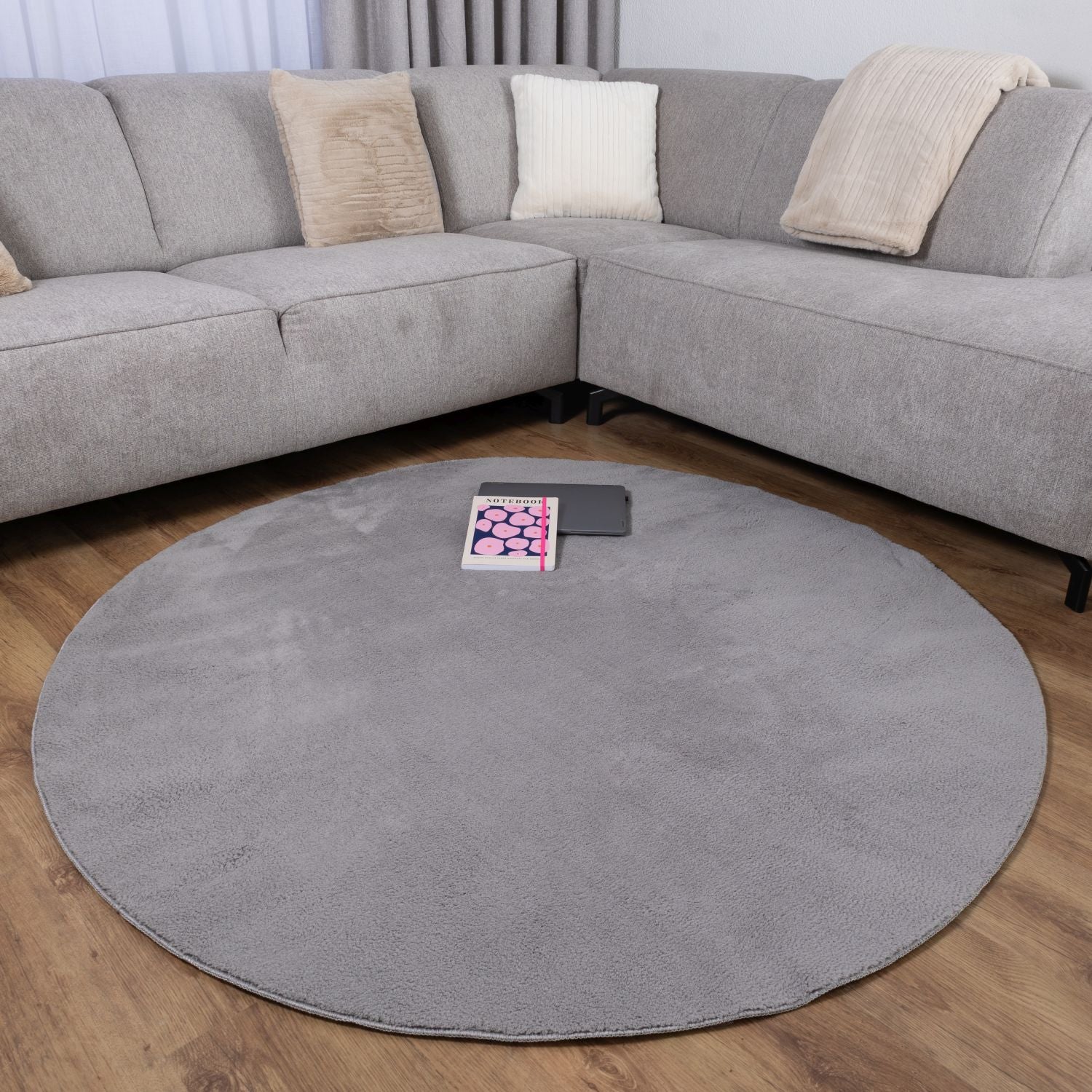 Grijs Rond Tapijt Laagpolig Rond Vloerkleed met Anti Slip Omid Soft Comfort Wasbaar op 30°