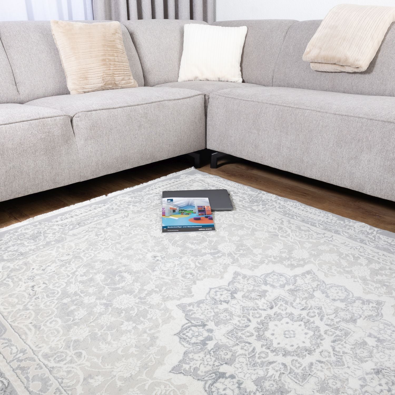 Crème Tapijt Laagpolig Vloerkleed Omid Soft Lux