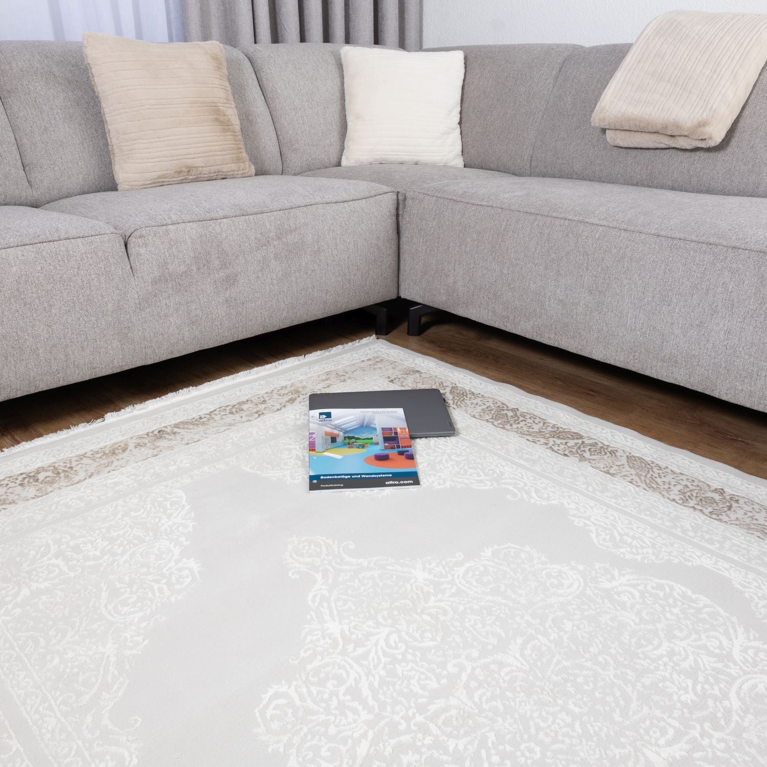Crème Tapijt Laagpolig Vloerkleed Omid Soft Lux