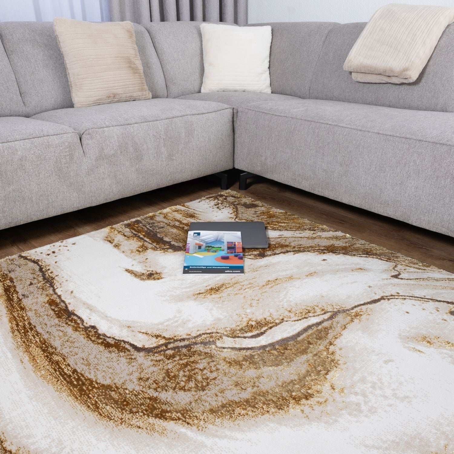 Beige Tapijt Laagpolig Vloerkleed Omid Marble Lux