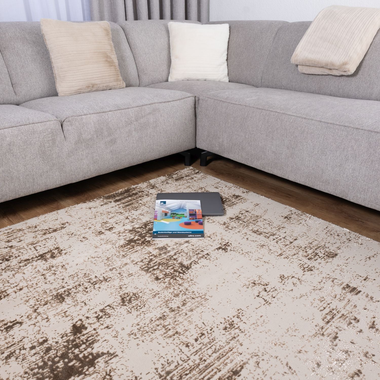 Beige Tapijt Laagpolig Vloerkleed Omid Marble Lux