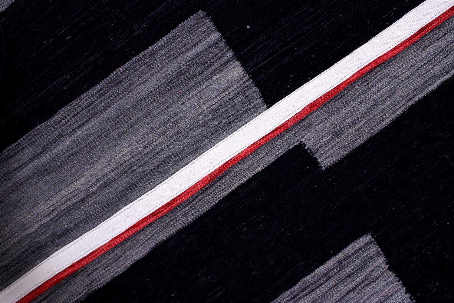 Grijs/Zwart Tapijt Laagpolig Handgeweven Wollen Vloerkleed - Omid Afghan Modern Kelim 299x201