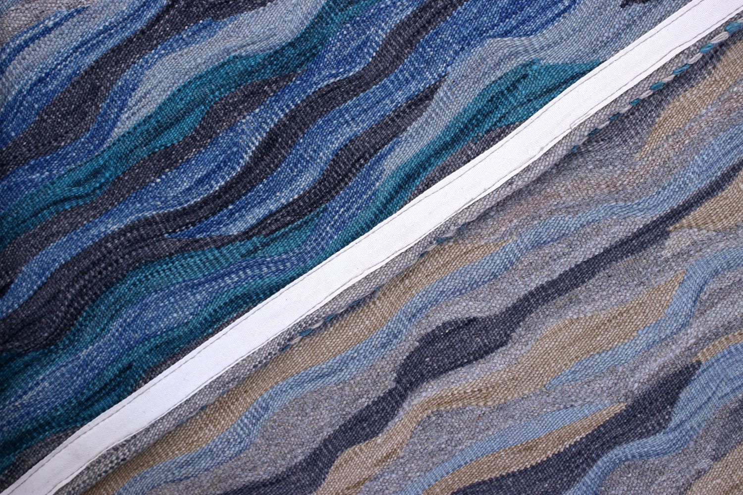Blauw Tapijt Laagpolig Handgeweven Wollen Vloerkleed - Omid Afghan Modern Kelim 233x168