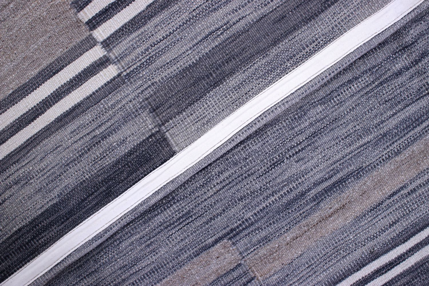 Grijs Tapijt Laagpolig Handgeweven Wollen Vloerkleed - Omid Afghan Modern Kelim 230x165