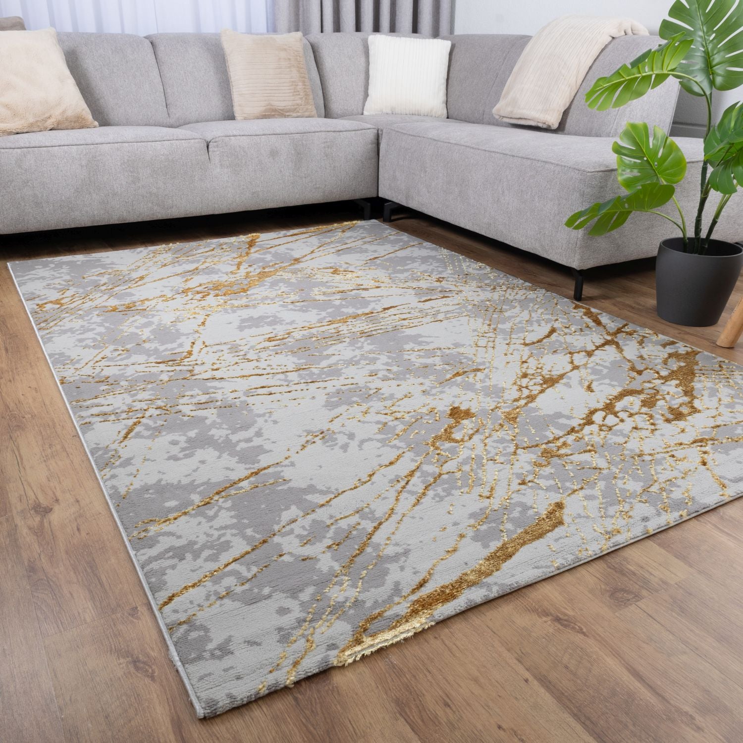 Grijs met Goud Tapijt Laagpolig Vloerkleed Omid Marbella