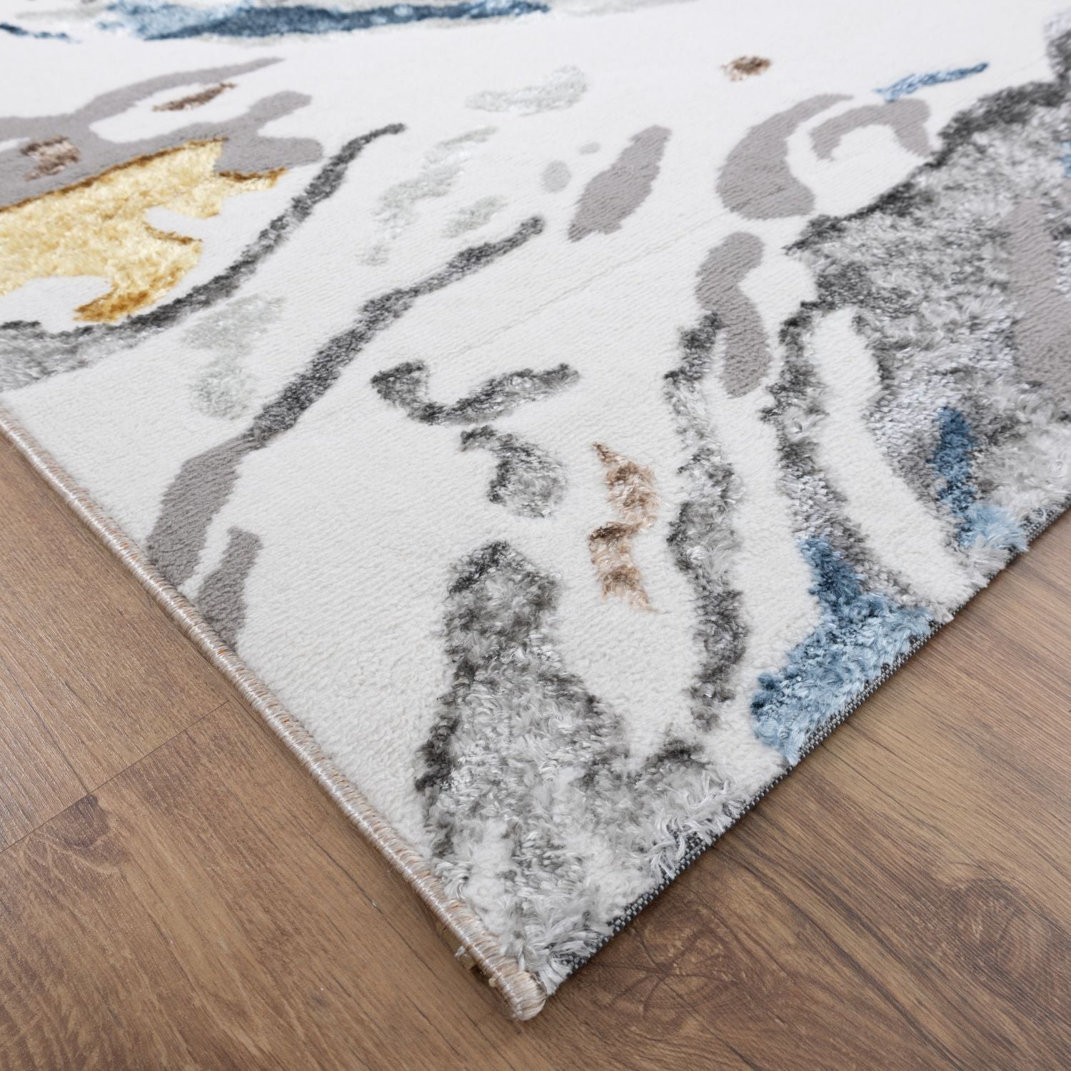 Wit en Goud Tapijt Laagpolig Vloerkleed Omid Marbella