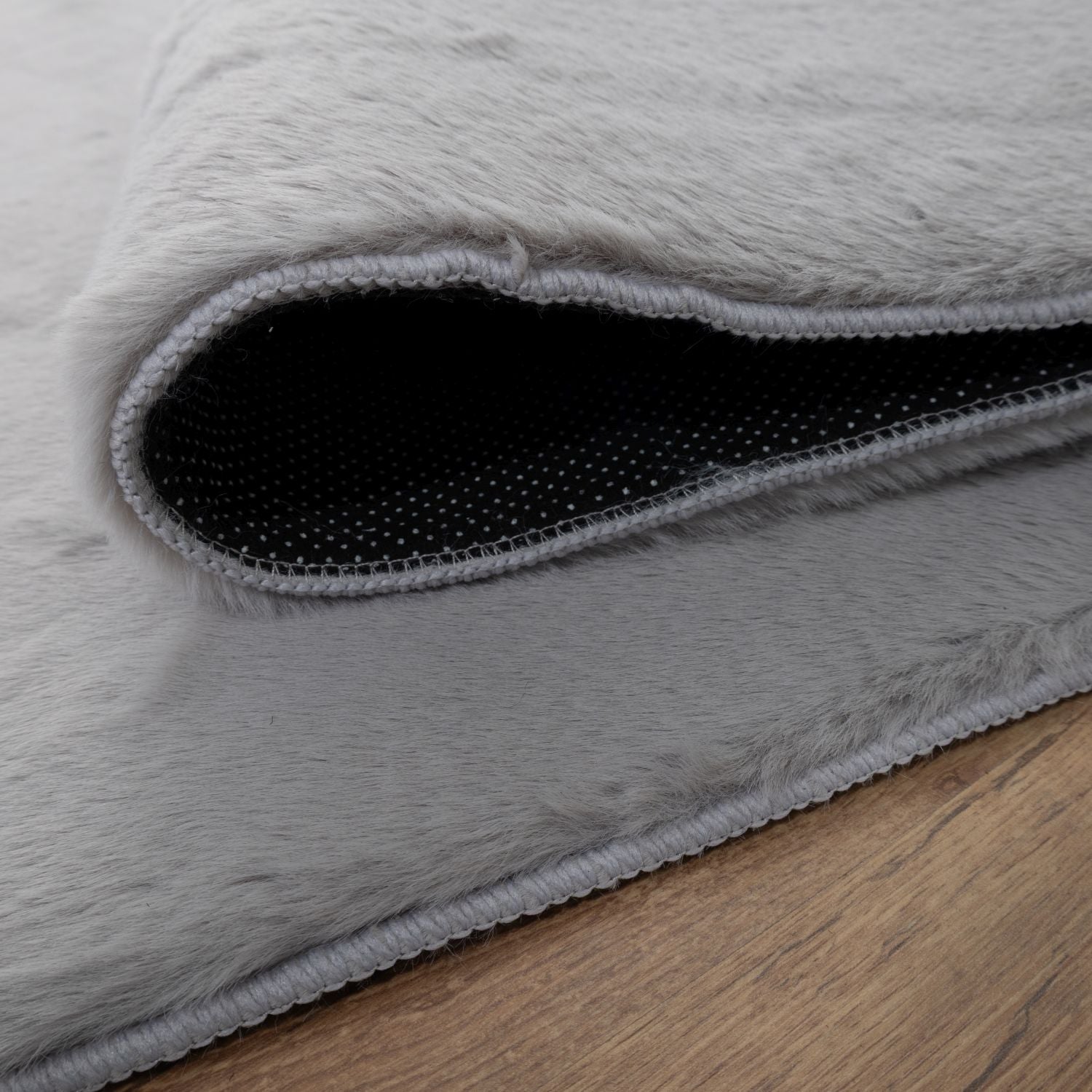 Lichtgrijs Tapijt Zacht Hoogpolig Vloerkleed Omid Extra Fluffy