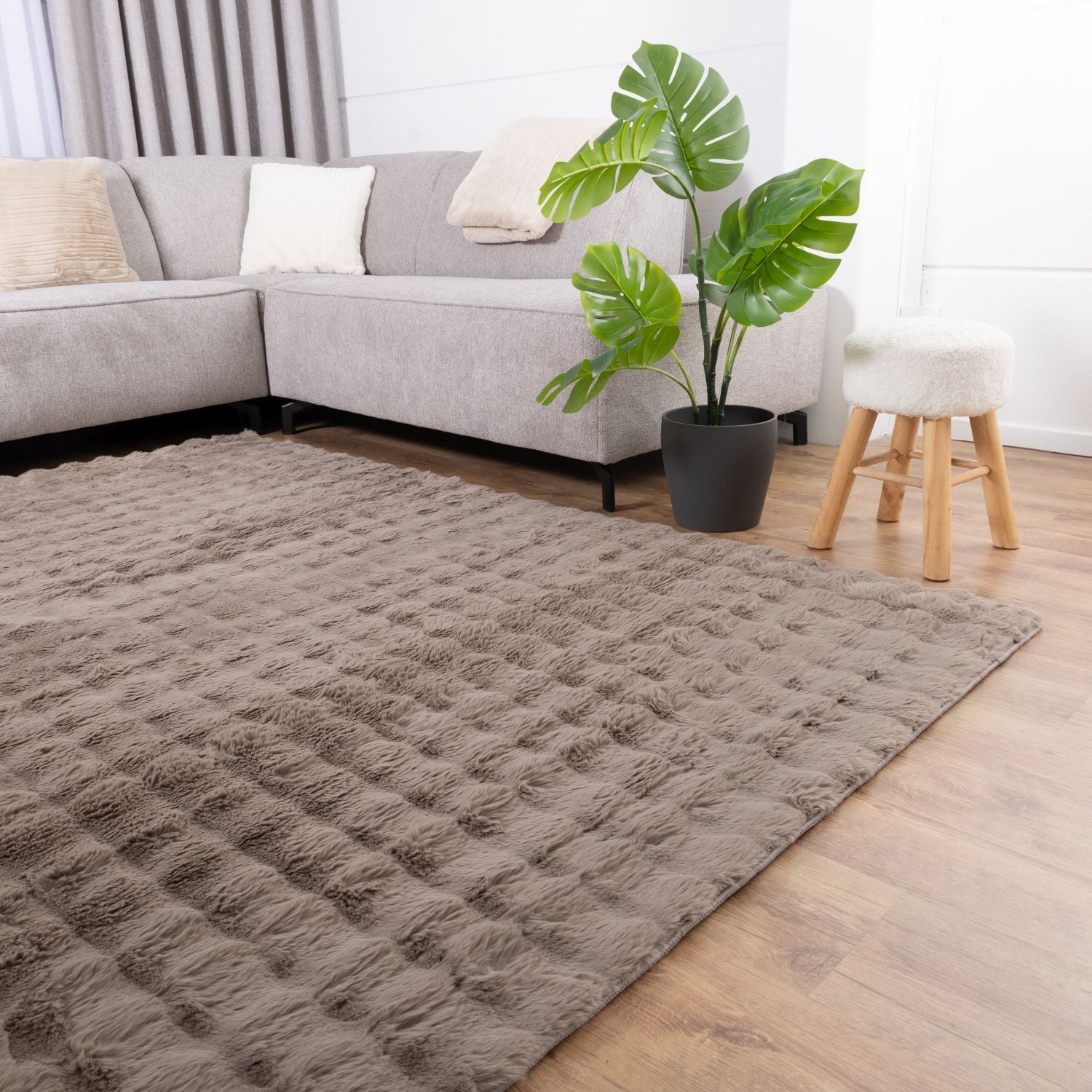 Taupe Tapijt Zacht Hoogpolig Vloerkleed Omid Bubble