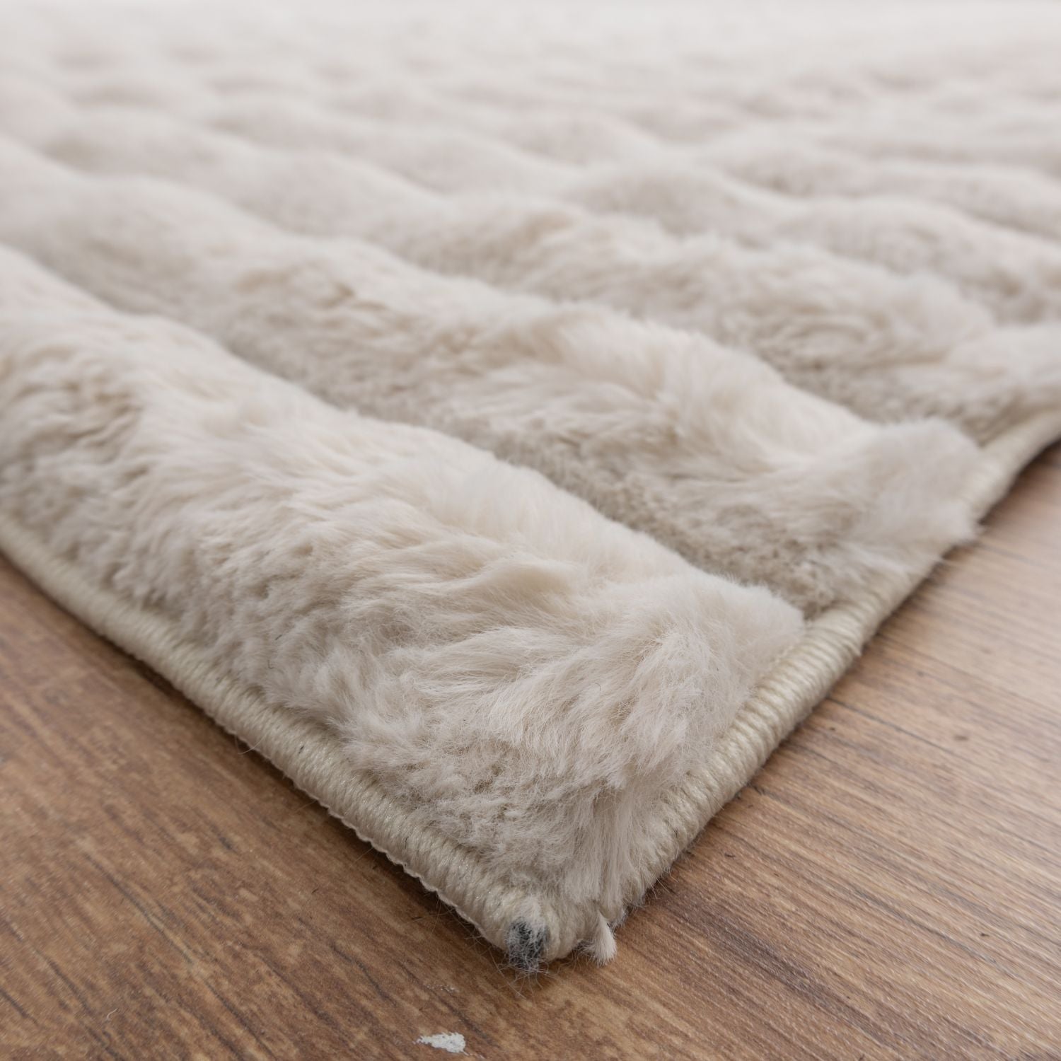 Crème Tapijt Zacht Hoogpolig Vloerkleed Omid Stripe