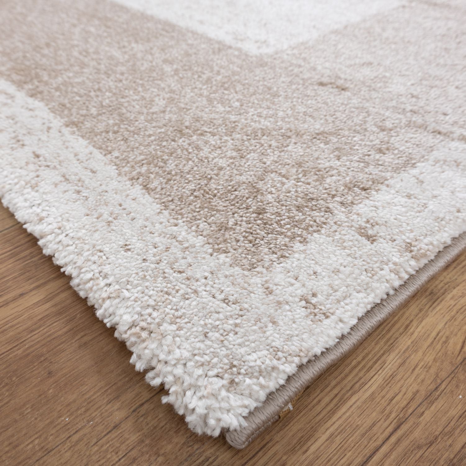 Crème Tapijt Laagpolig Vloerkleed Omid Premium Marble