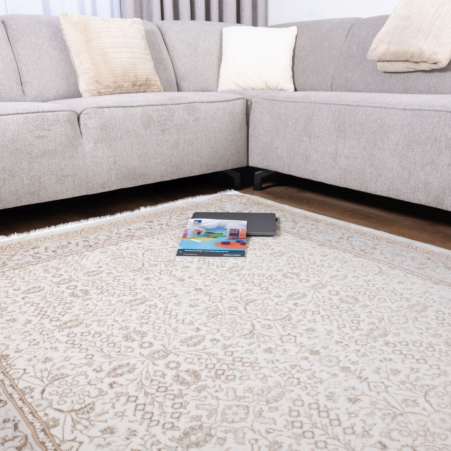 Cremé Tapijt Laagpolig Vloerkleed Omid Beige Essence