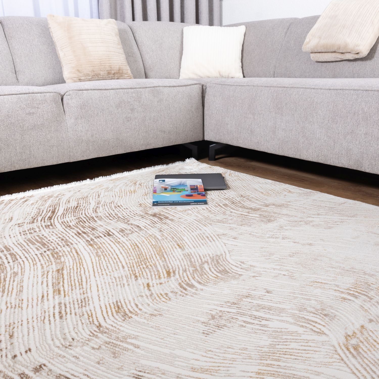 Cremé Tapijt Laagpolig Vloerkleed Omid Beige Essence