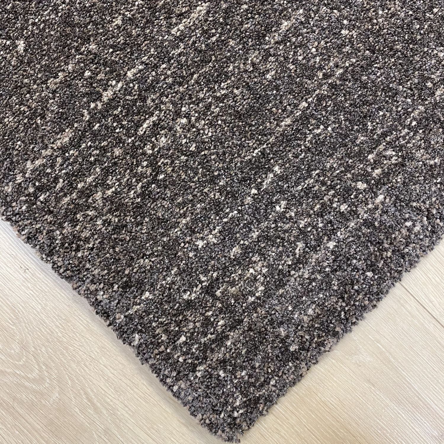 Donkerbruin Tapijt Dik Laagpolig Vloerkleed Omid Zen Premium Feeling Gespikkeld