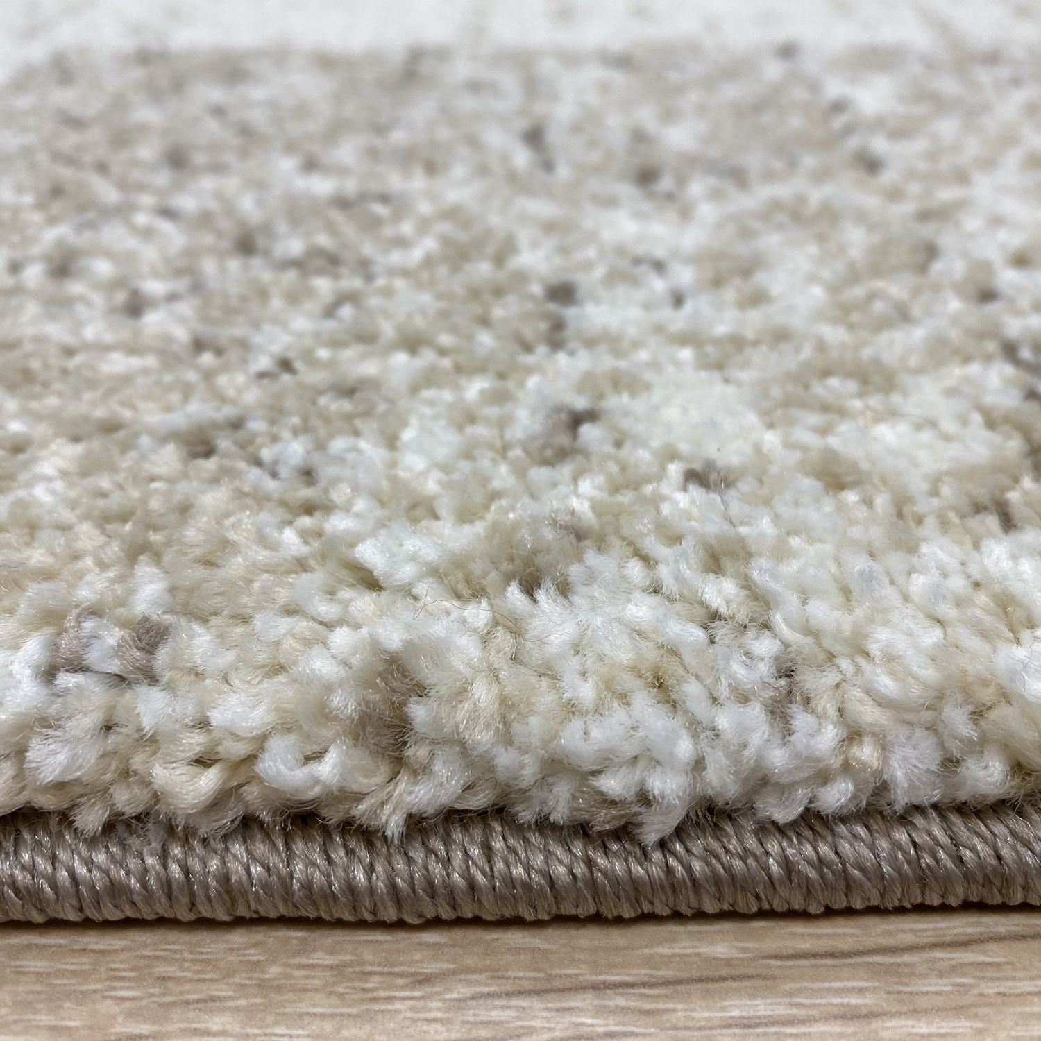 Crème Tapijt Dik Laagpolig Vloerkleed Omid Zen Premium Feeling Kader