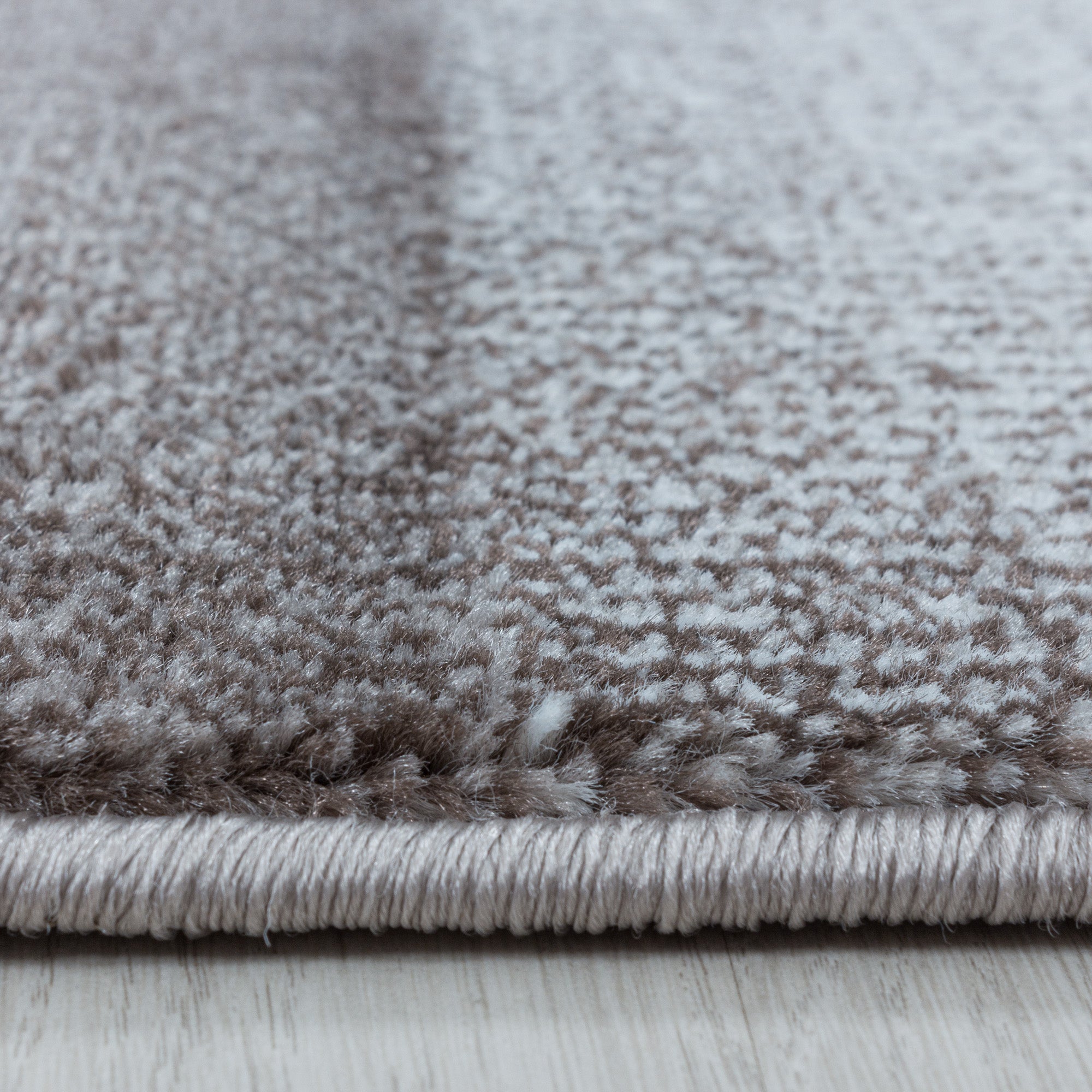 Bruin Tapijt Laagpolig Vloerkleed Omid Modern Comfort