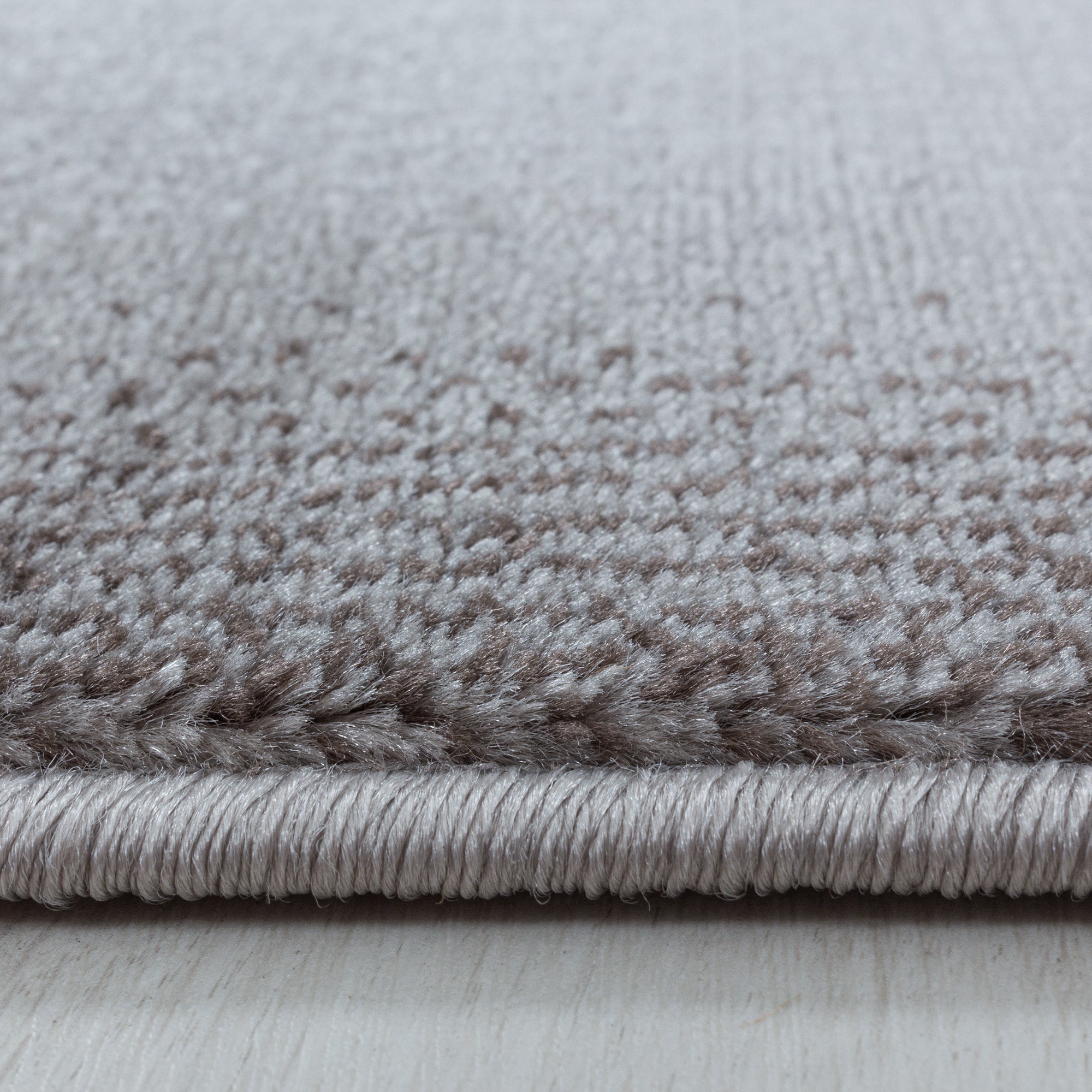 Bruin Tapijt Laagpolig Vloerkleed Omid Modern Comfort