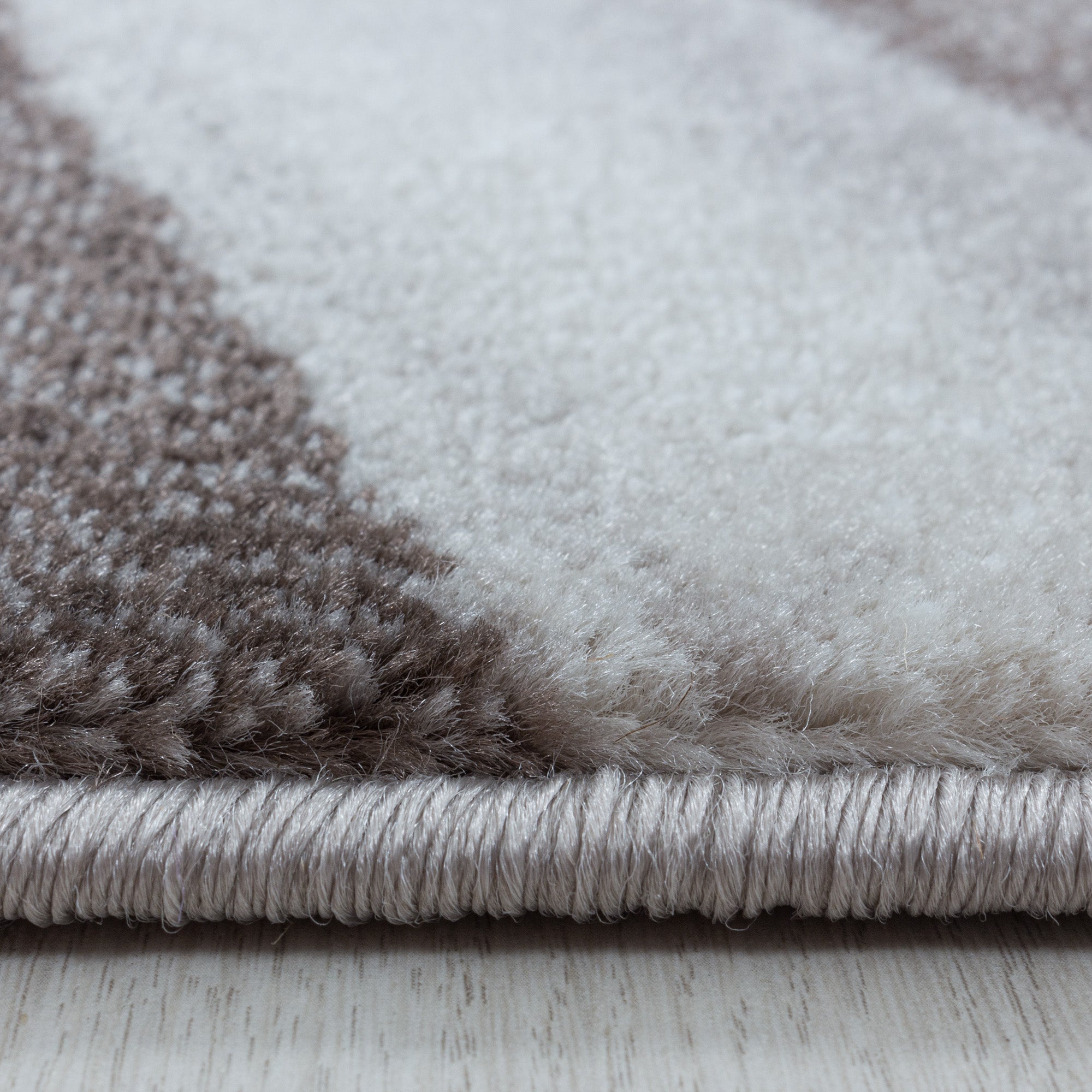 Bruin Tapijt Laagpolig Vloerkleed Omid Modern Comfort
