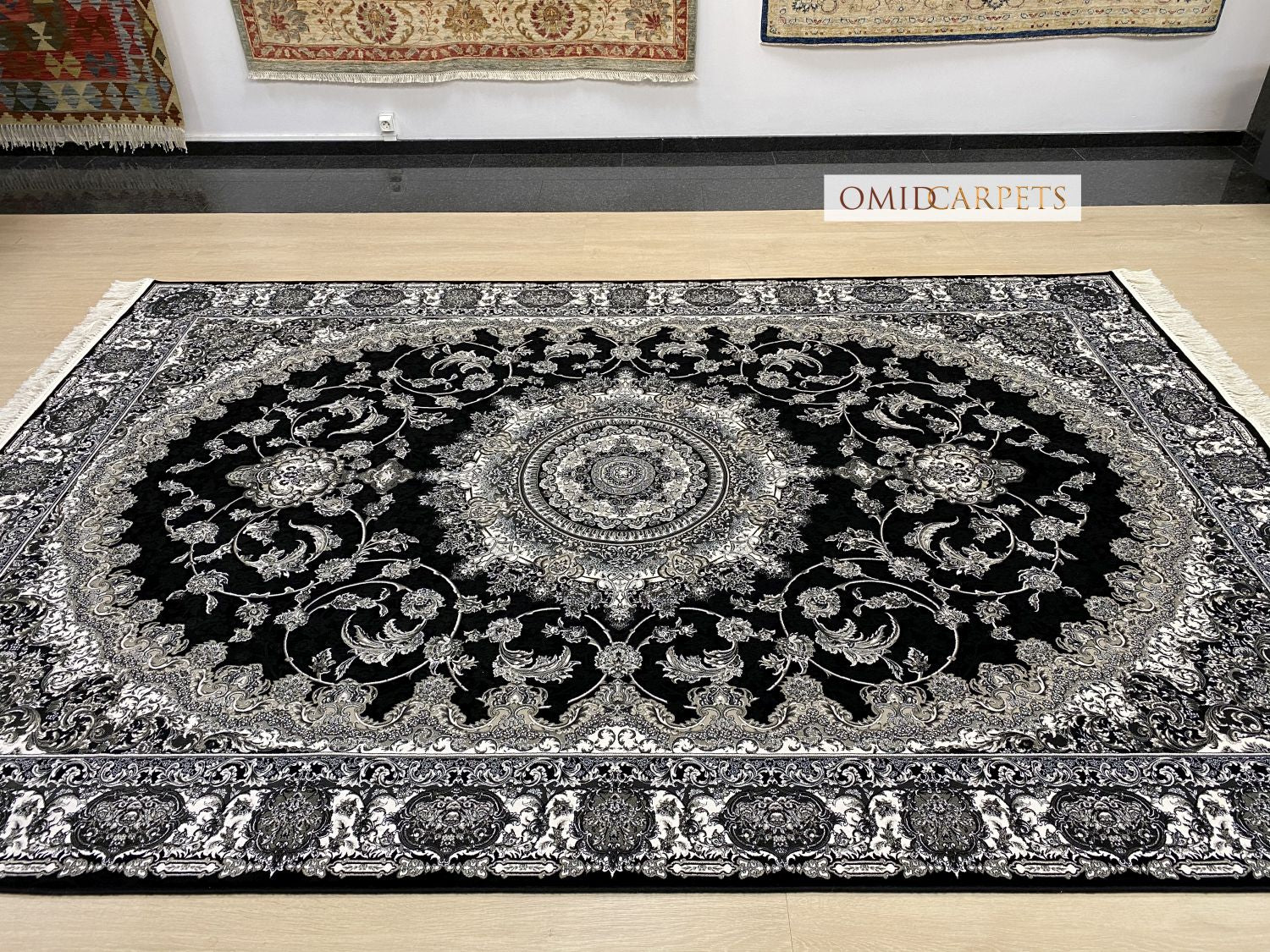 قالین 1200 شانه * Zwart Tapijt Laagpolig Klassiek Vloerkleed - Omid Premium Classic Hand Look - 3 Miljoen punten/m²
