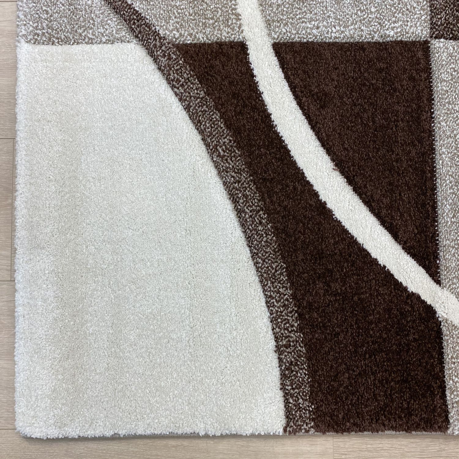 Bruin Tapijt Laagpolig Vloerkleed Omid Eternal Flow