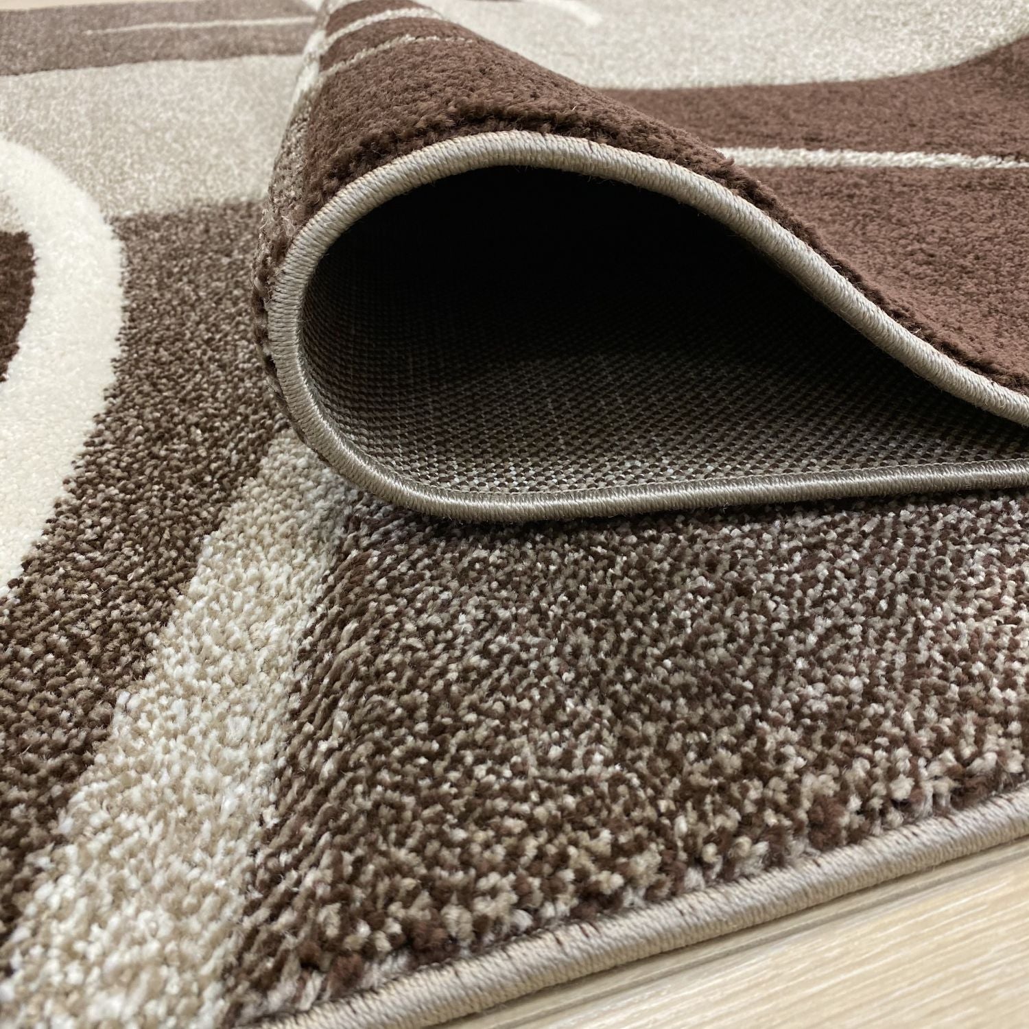 Bruin Tapijt Laagpolig Vloerkleed Omid Eternal Flow