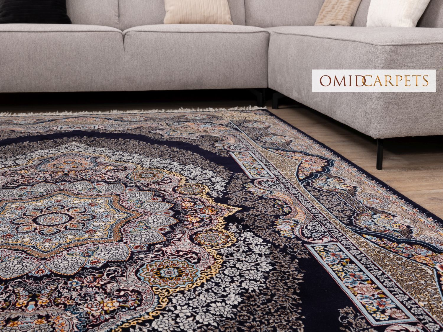 Donkerblauw Tapijt Laagpolig Klassiek Vloerkleed - Omid Premium Classic - 1,5 Miljoen punten/m²