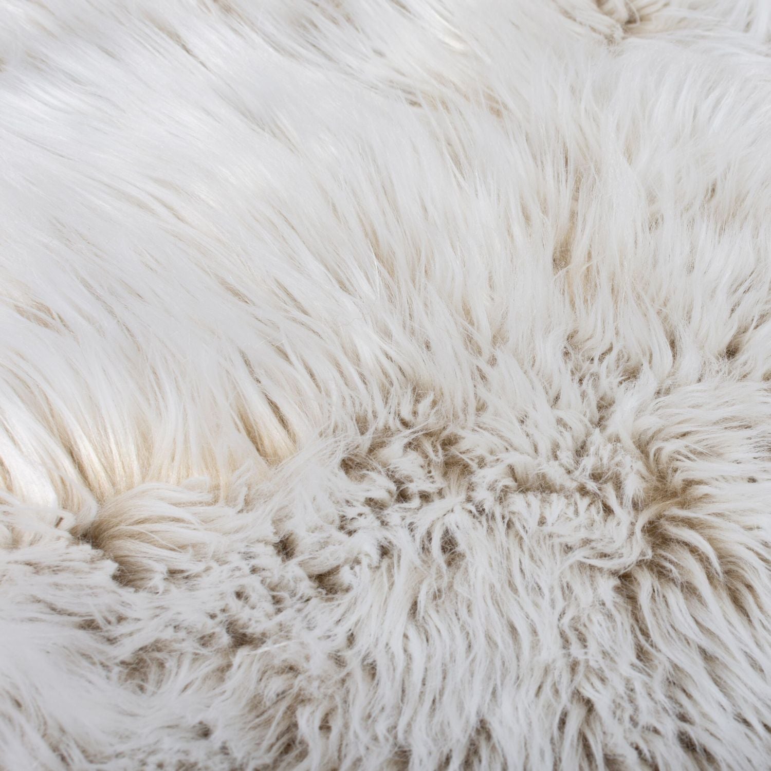 Beige Tapijt Hoogpolig Vloerkleed Omid Fur Dierenvorm