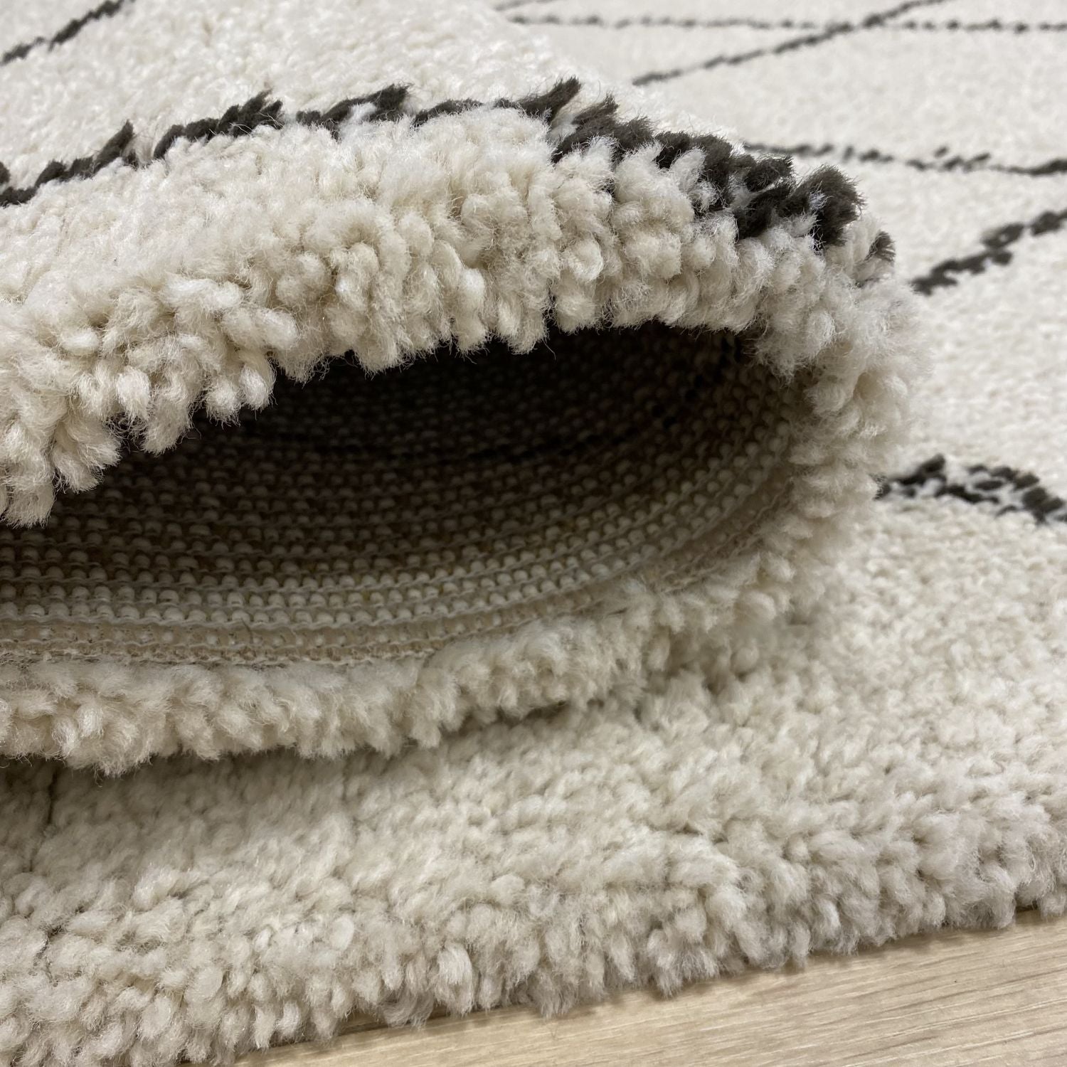 Beige Tapijt Dik Hoogpolig Vloerkleed Omid Berber