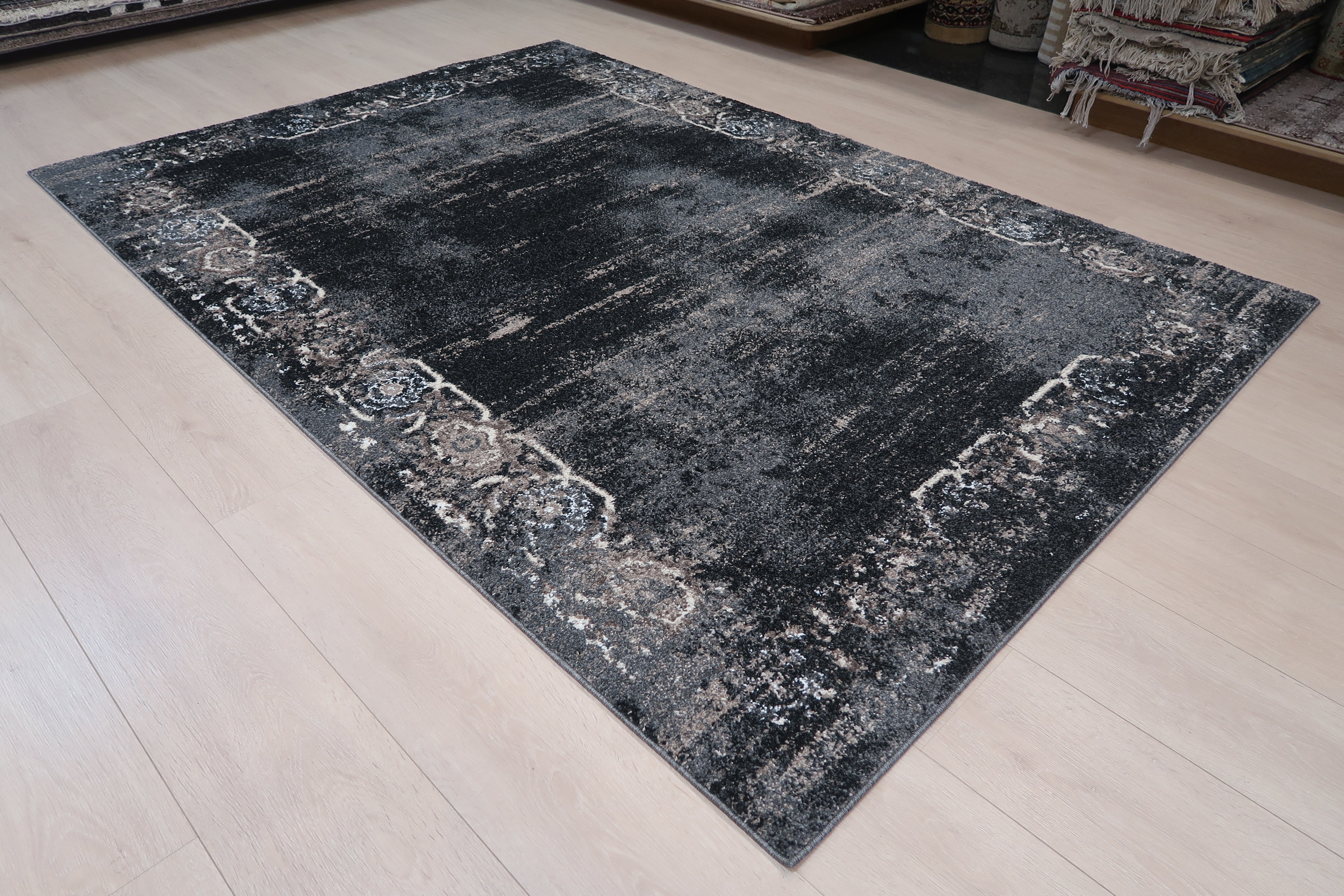 Omid Dark Night 200x290