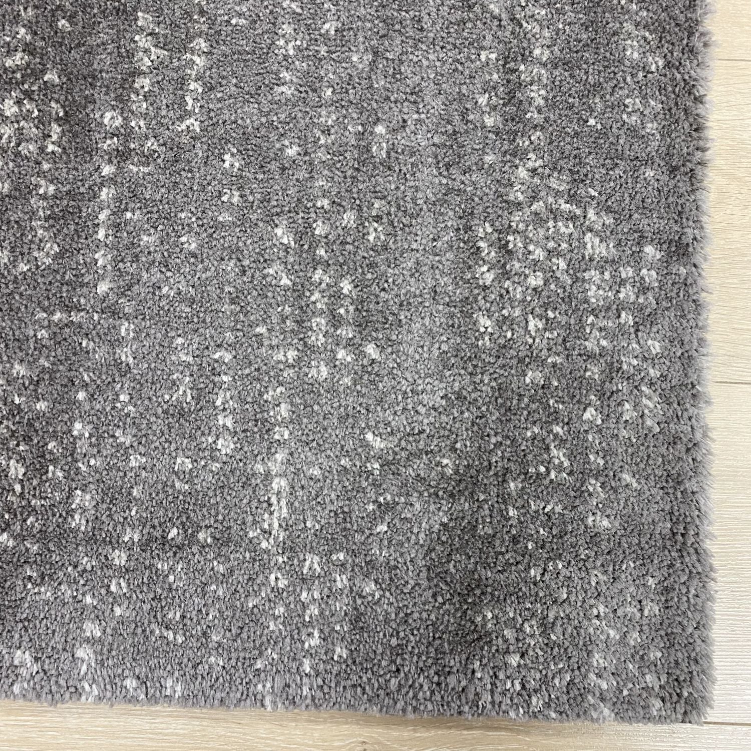 Grijs Tapijt Dik Laagpolig Vloerkleed Omid Belgian Silky Soft