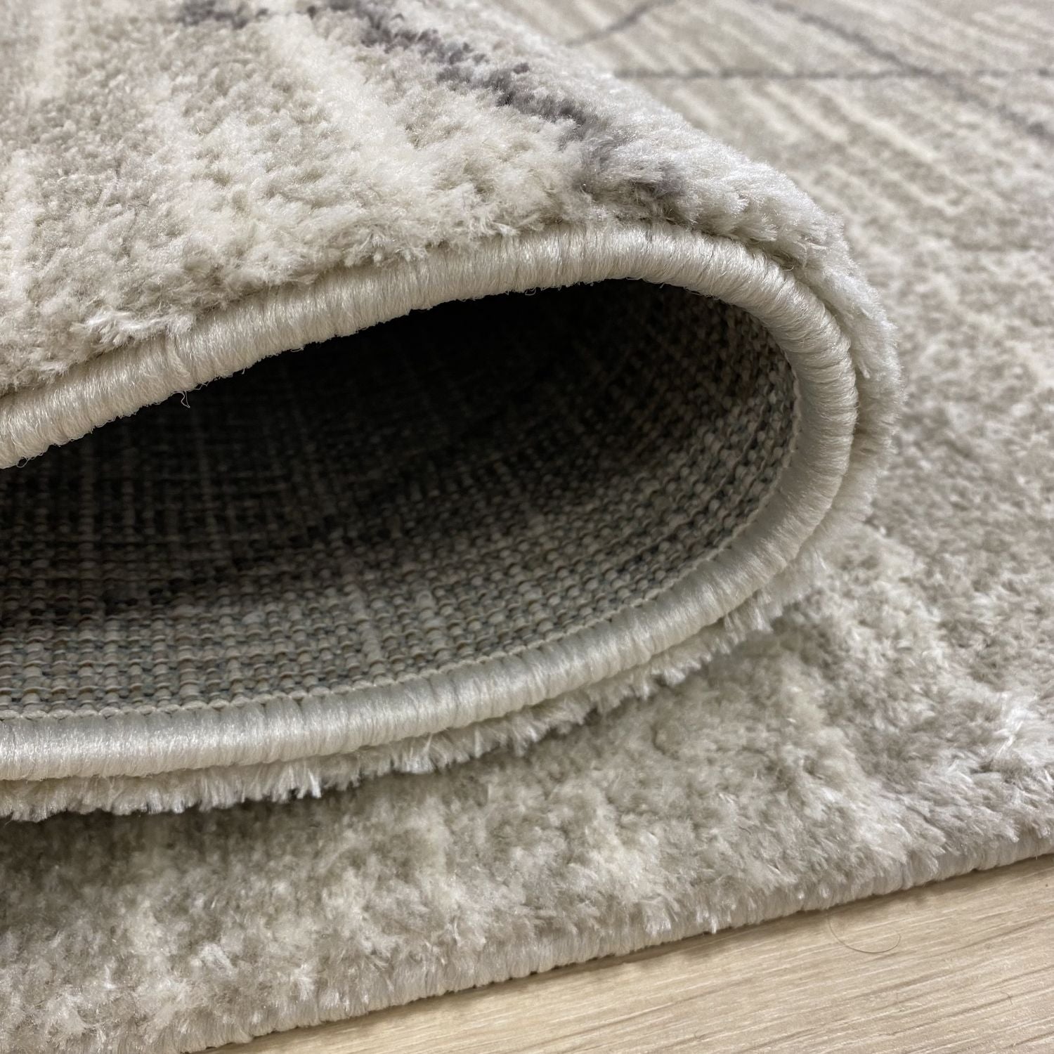 Beige/Crème Tapijt Dik Laagpolig Vloerkleed Omid Belgian Silky Soft