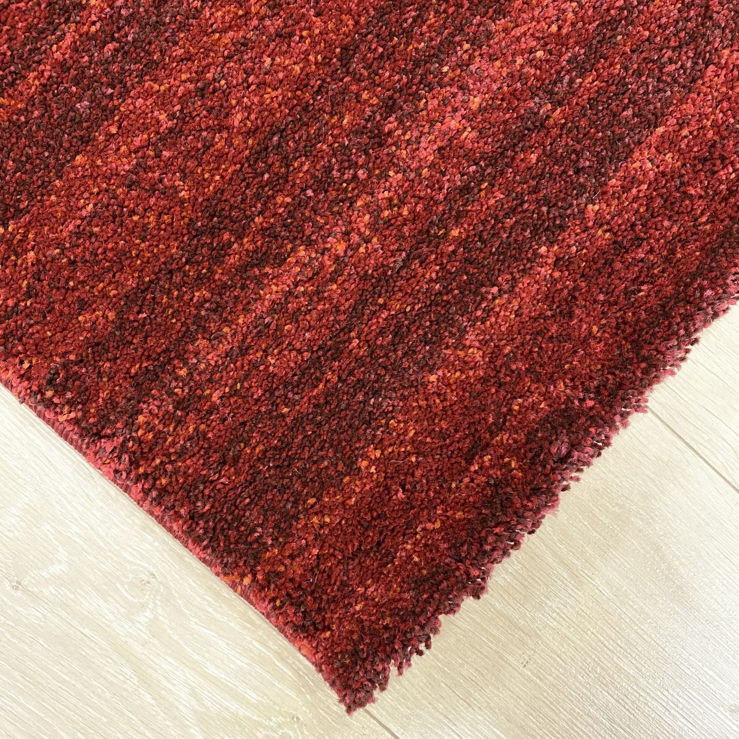 Rood/Bordeaux Tapijt Dik Laagpolig Vloerkleed Omid Belgian Luxury