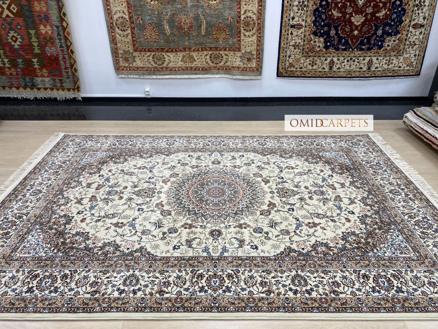 قالین 700 شانه * Crème Tapijt Laagpolig Klassiek Vloerkleed - Omid Premium Classic - 1,5 Miljoen punten/m²