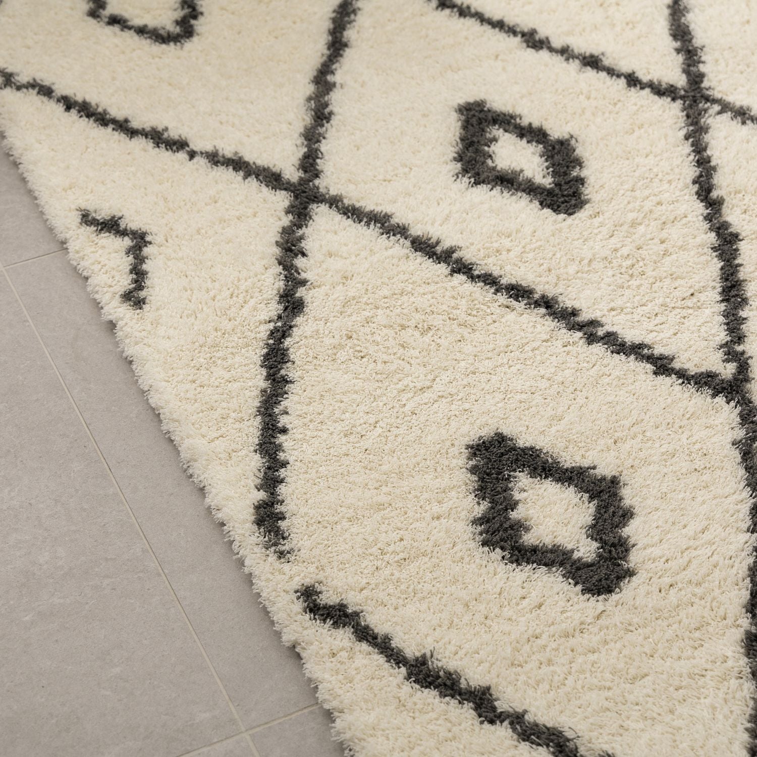 Crème Hoogpolig Vloerkleed Omid Belgian Soft Scandinavisch Wasbaar Tapijt