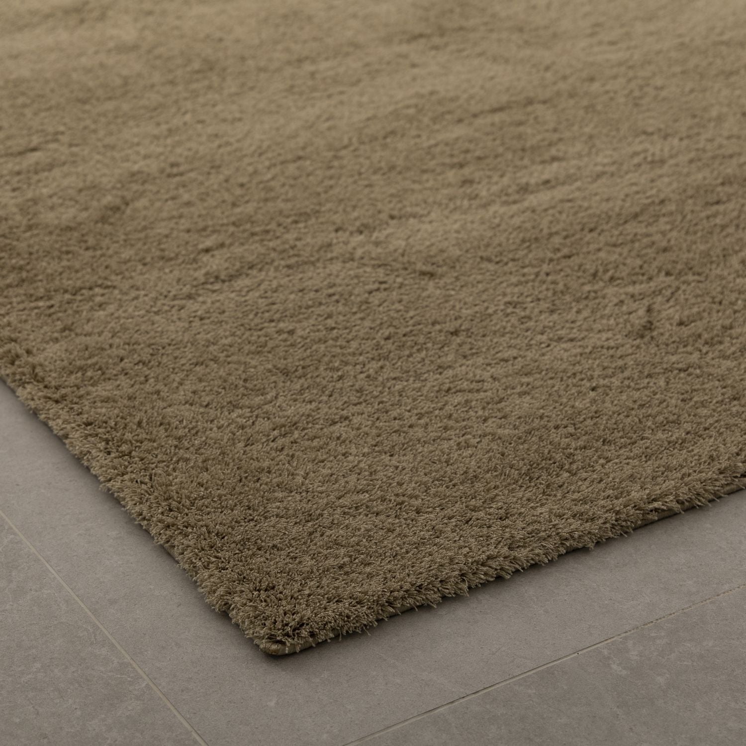 Beige/Taupe Hoogpolig Vloerkleed Omid Belgian Soft Scandinavisch Wasbaar Tapijt