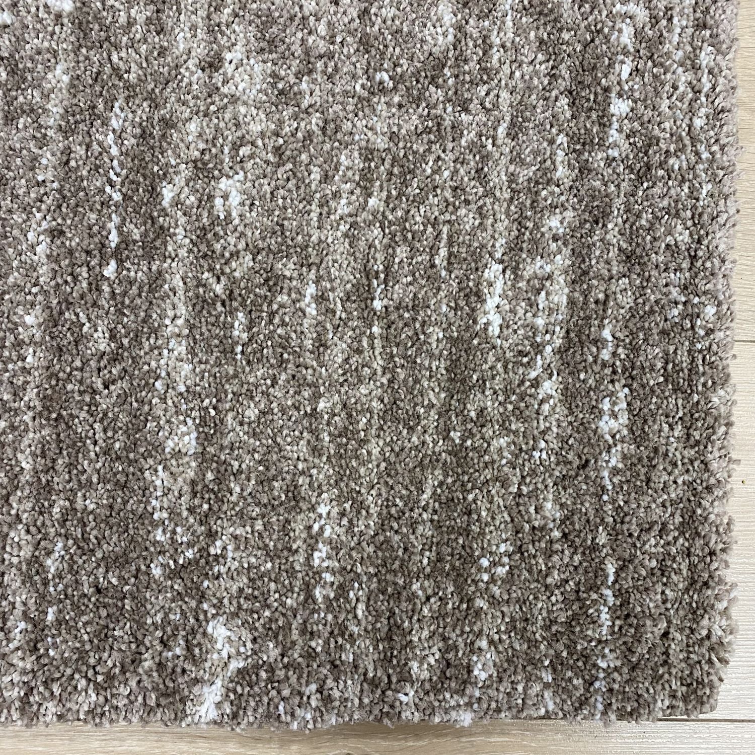 Beige/Taupe Tapijt Dik Laagpolig Vloerkleed Omid Belgian Luxury