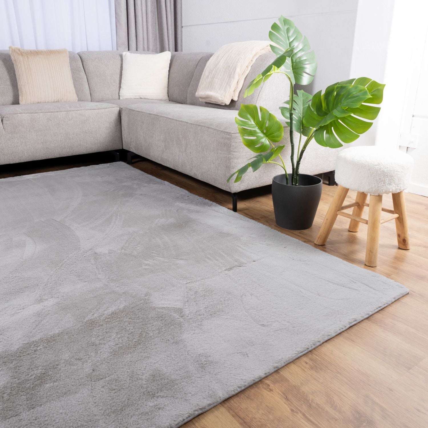 Grijs Tapijt Hoogpolig Vloerkleed met Anti-Slip – Omid Soft Fluffy – Superzacht Modern Tapijt - Omid Carpets